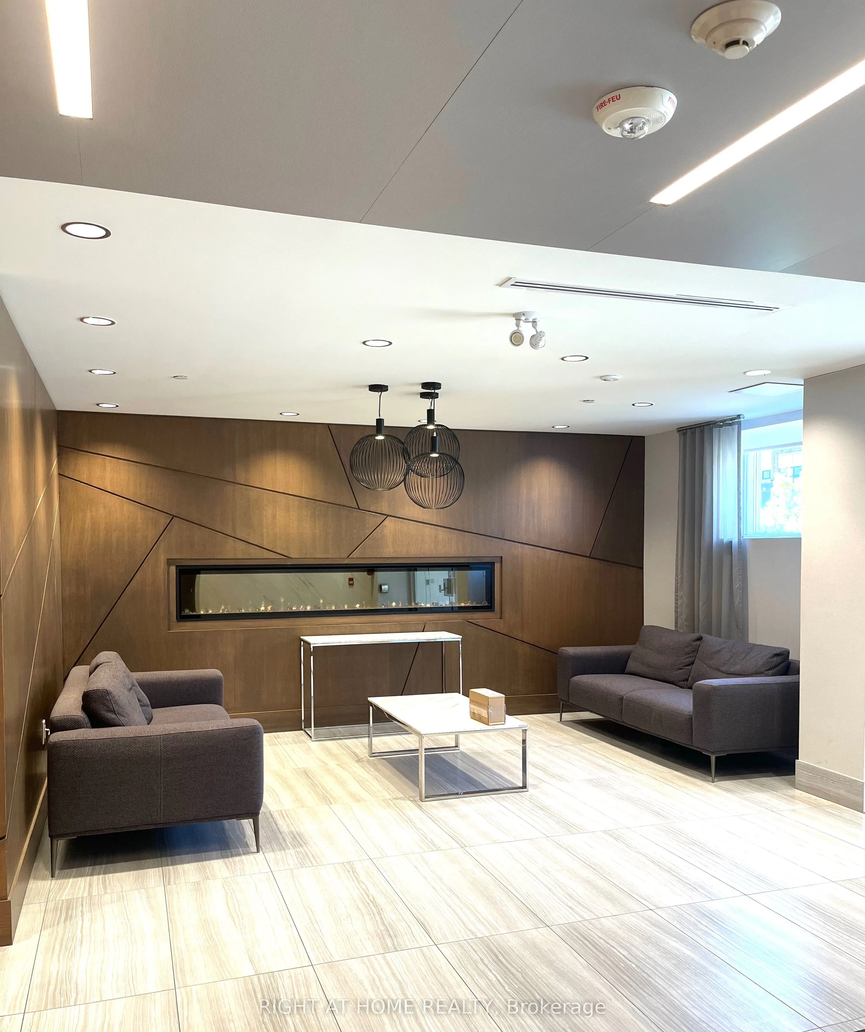 16 Markle Crescent, #214