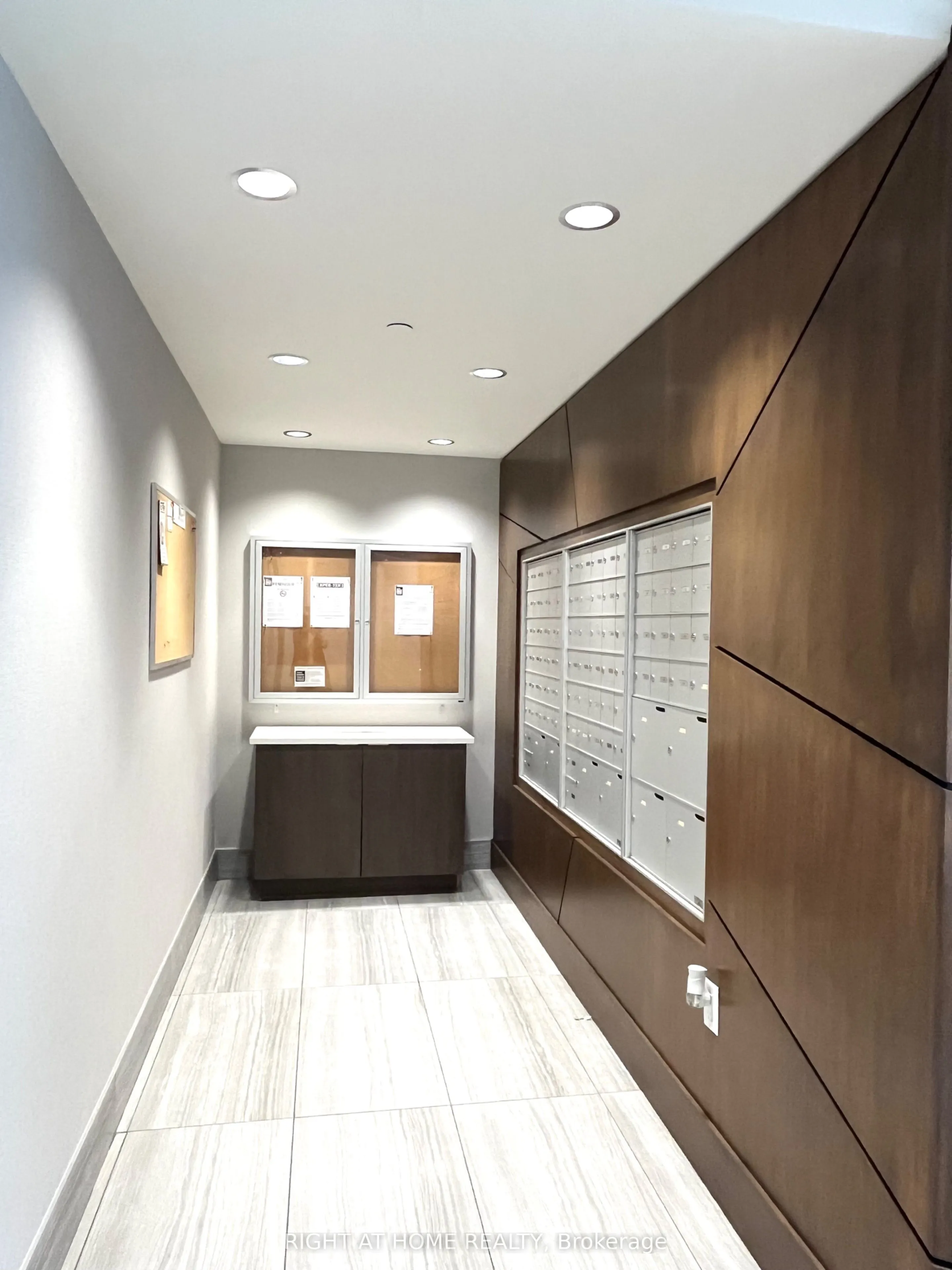 16 Markle Crescent, #214