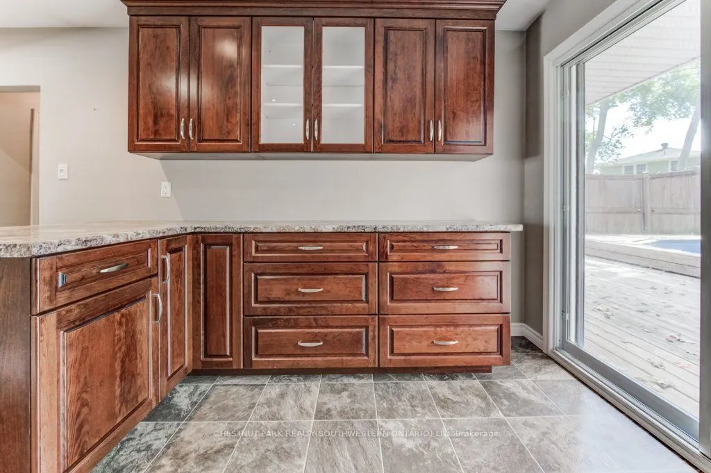 35 Vista Crescent