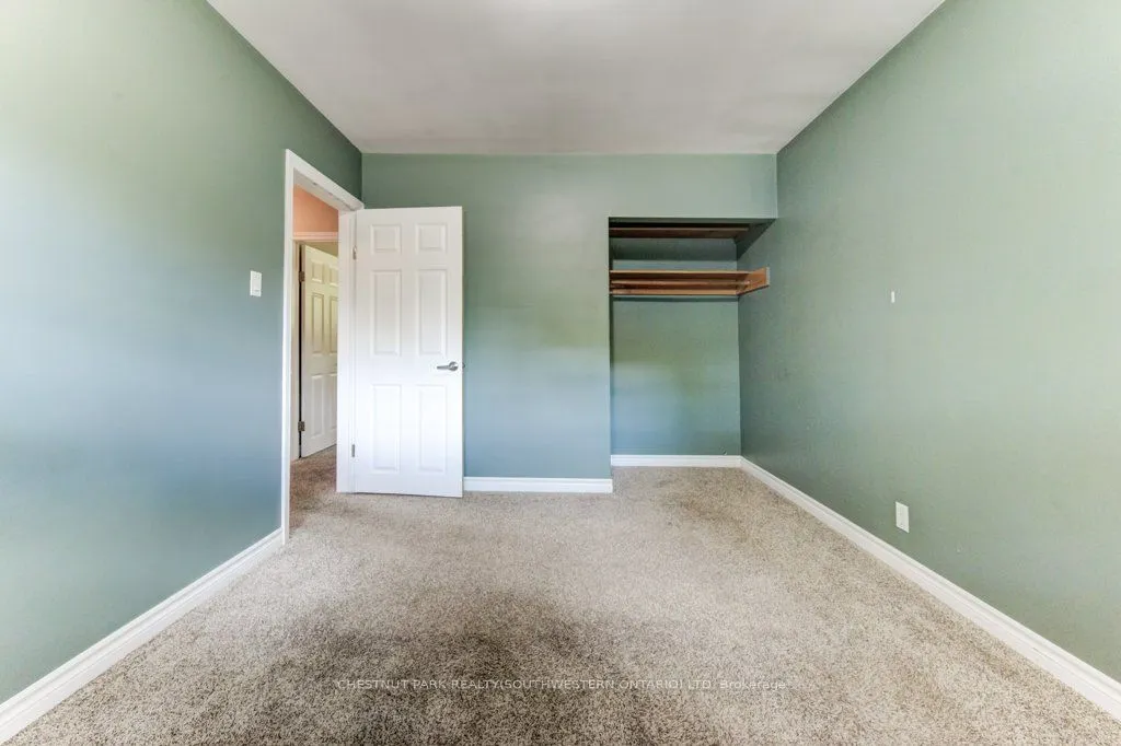 35 Vista Crescent