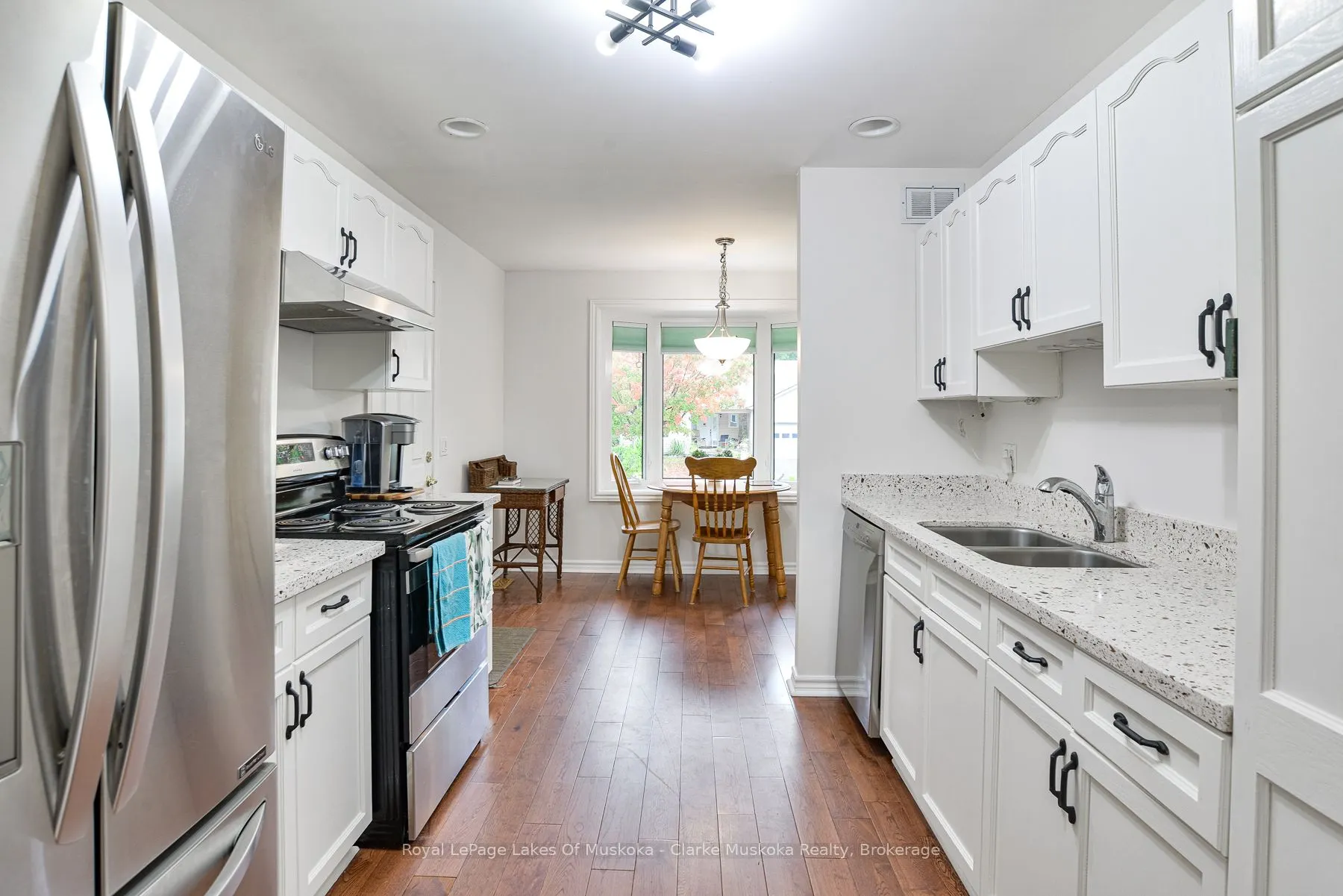 77 Hedgewood Lane