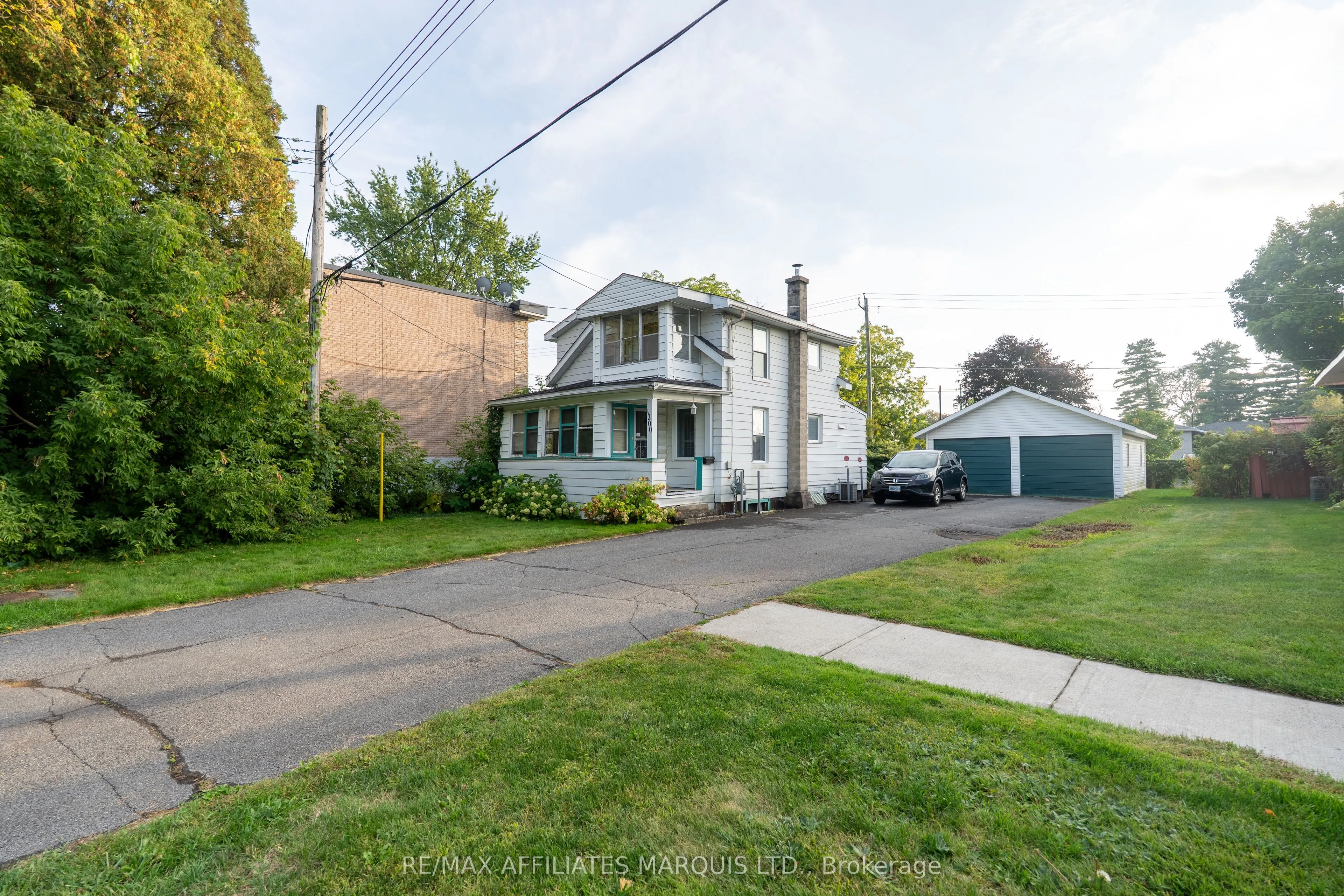 1200 Notre Dame Street