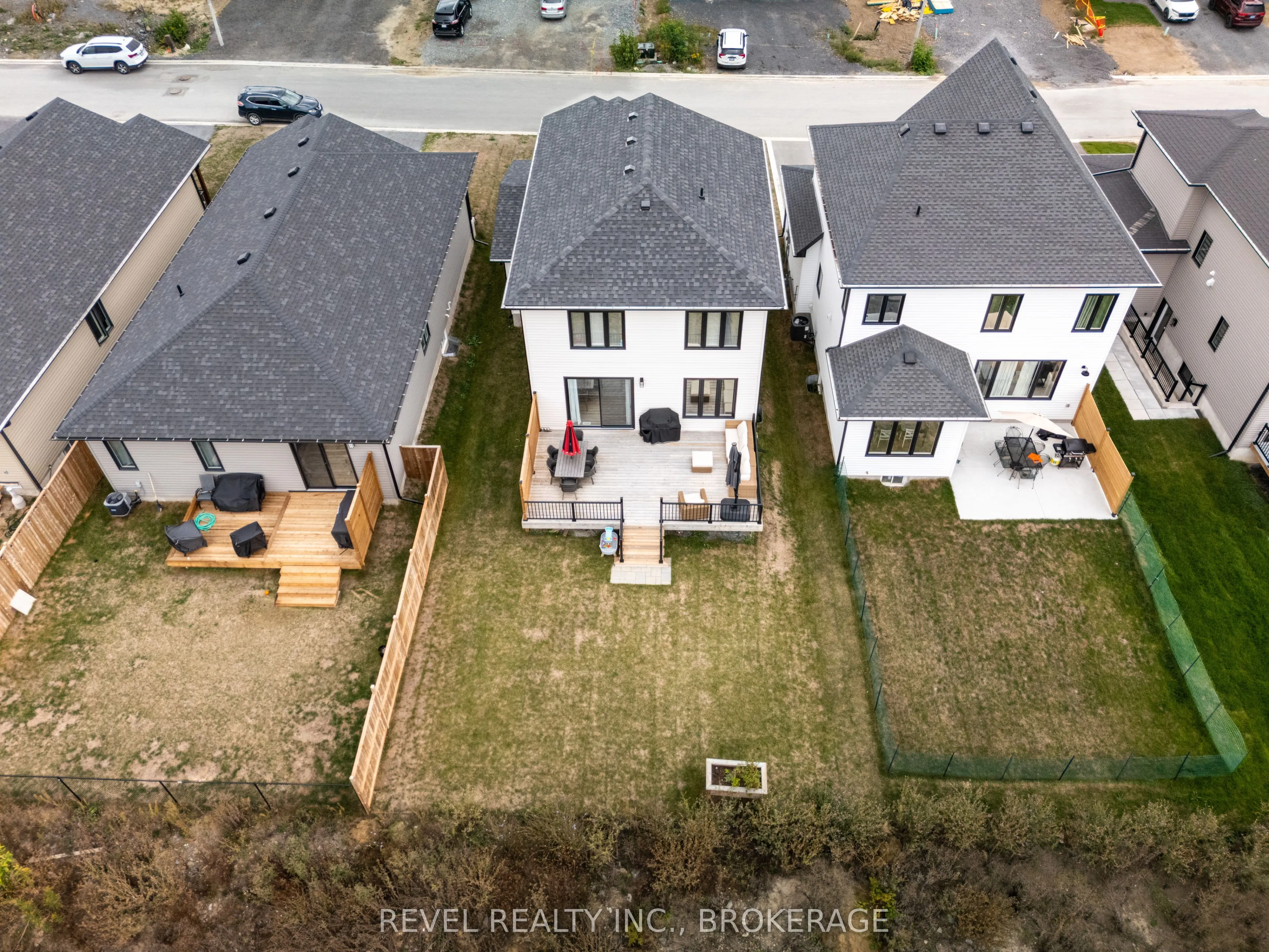 121 Creighton Drive