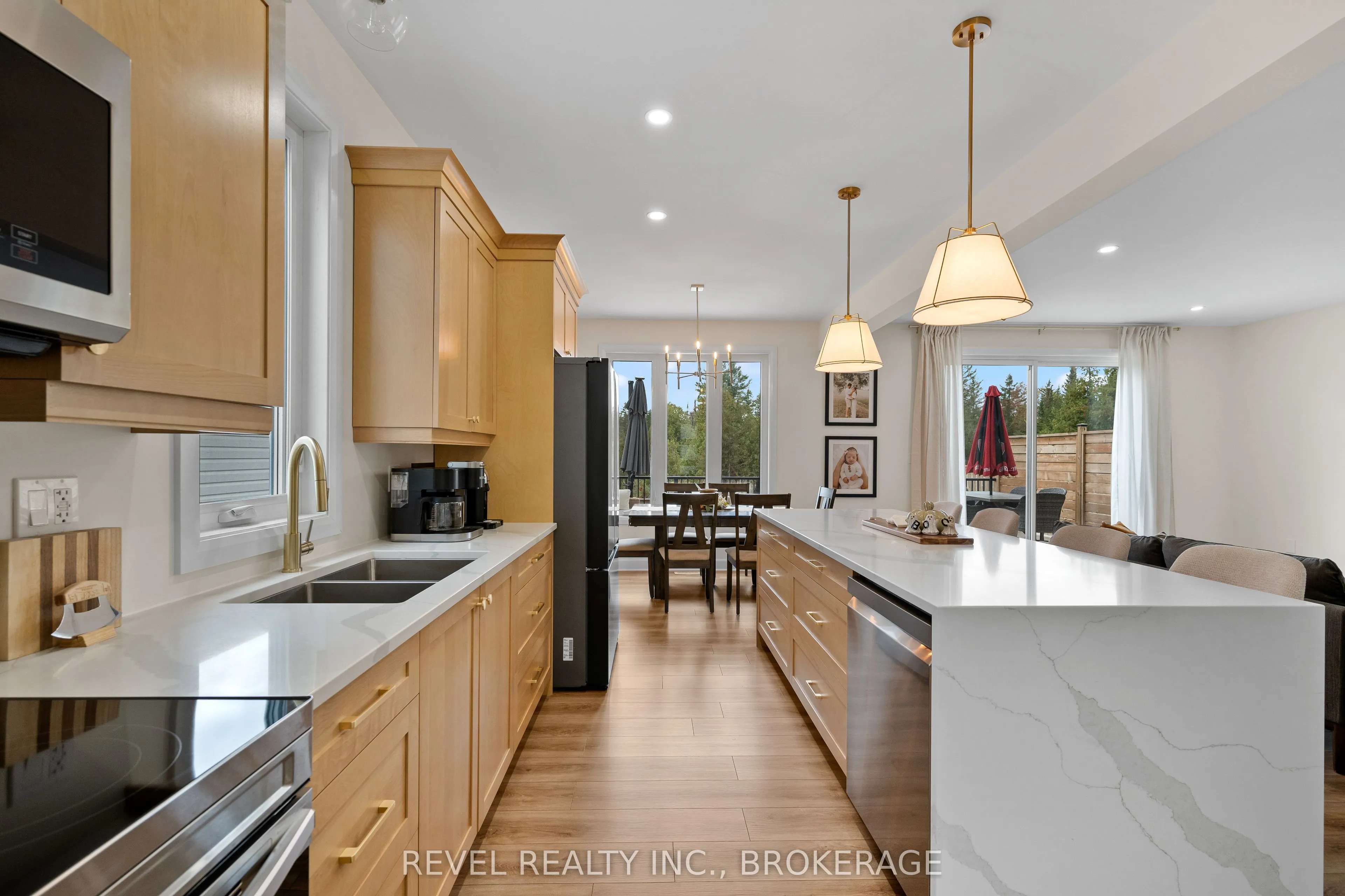 121 Creighton Drive