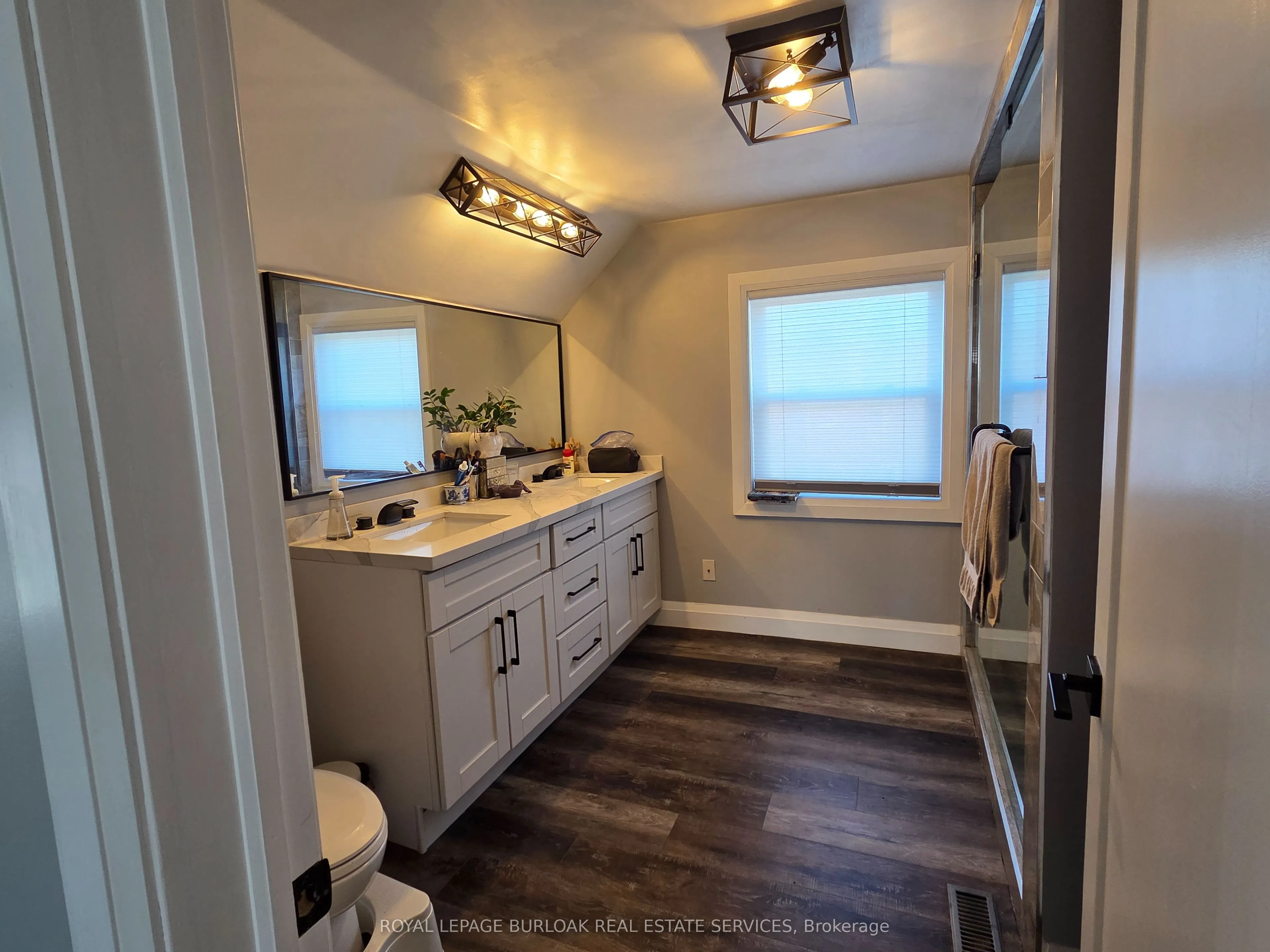 16 Cedar Avenue, #1