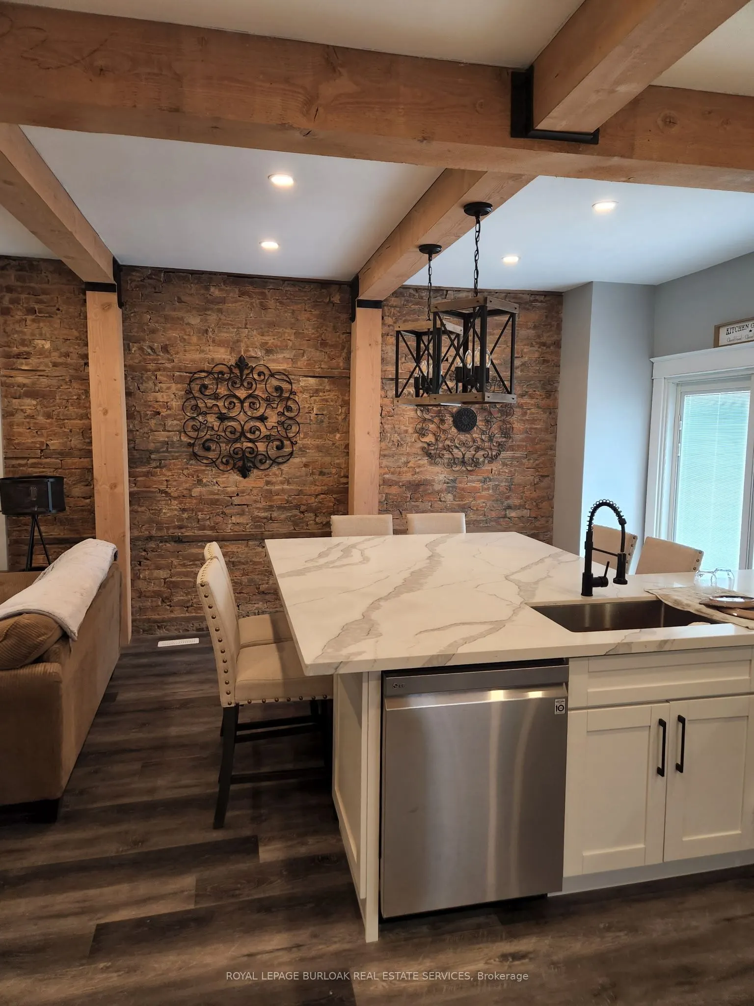 16 Cedar Avenue, #1