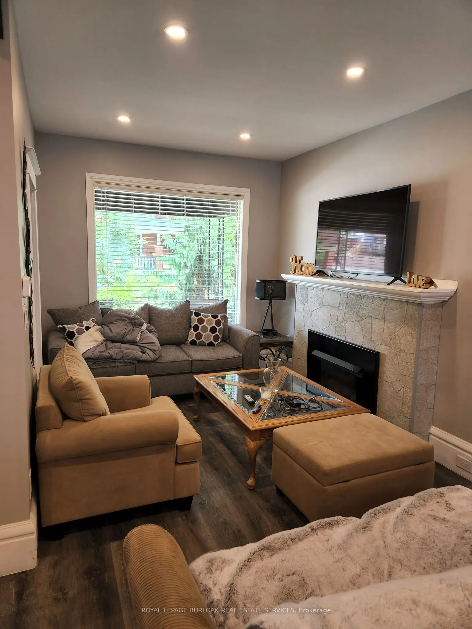 16 Cedar Avenue, #1