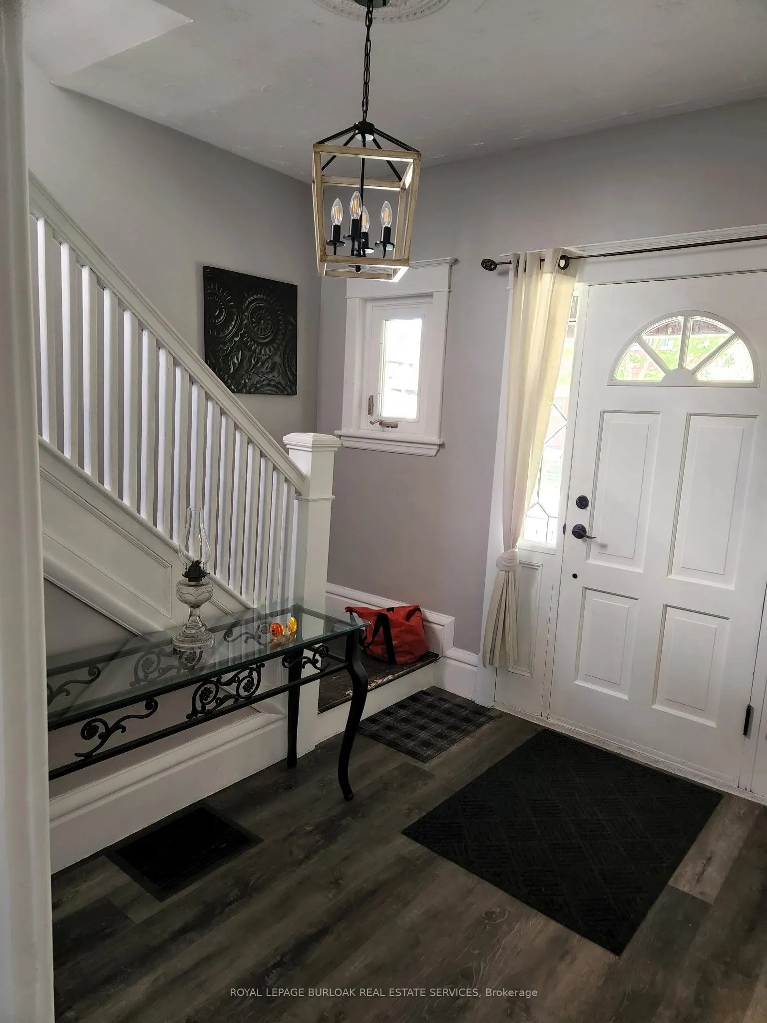 16 Cedar Avenue, #1