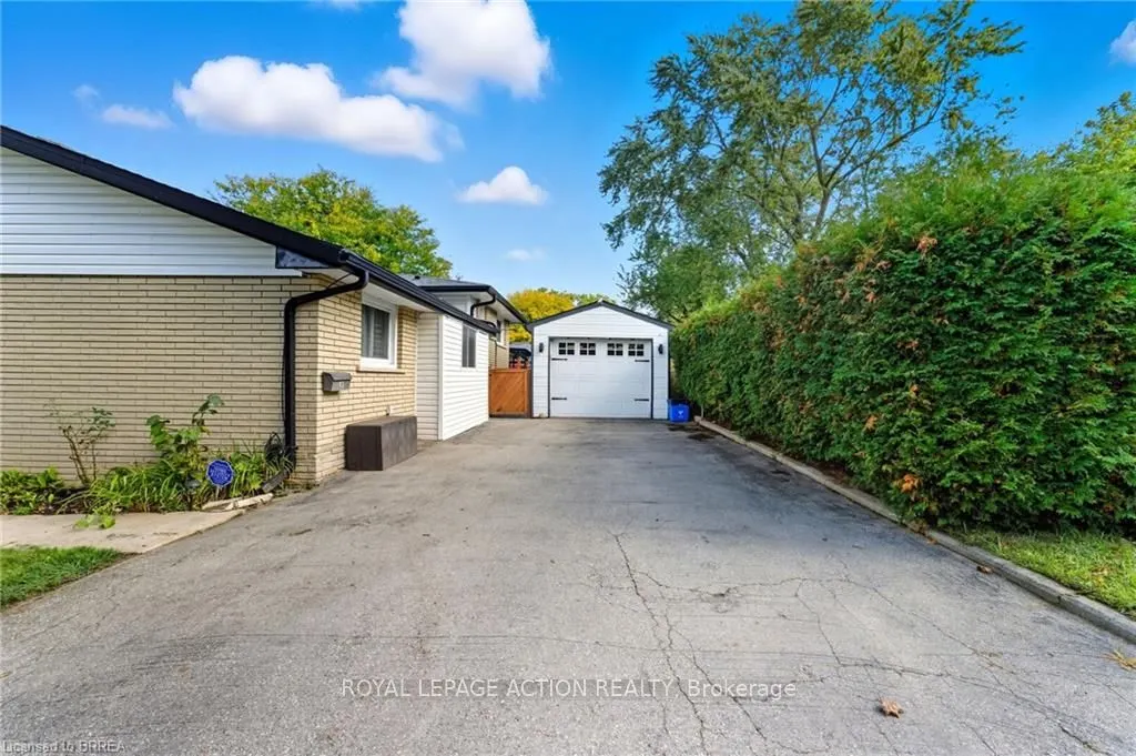 15 Brier Park Road