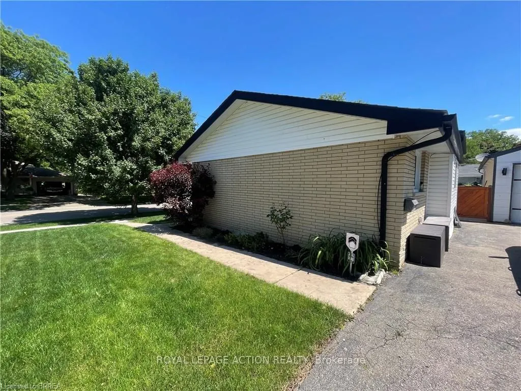 15 Brier Park Road