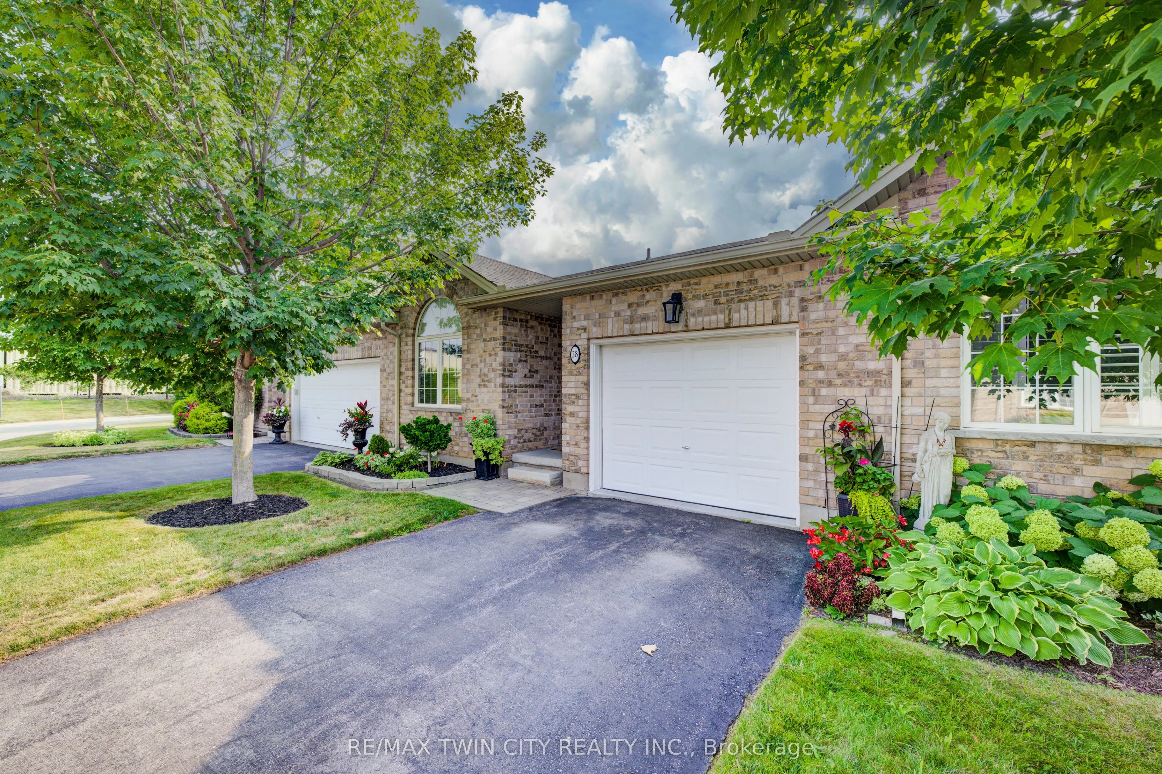 35 Green Gate Boulevard, #28
