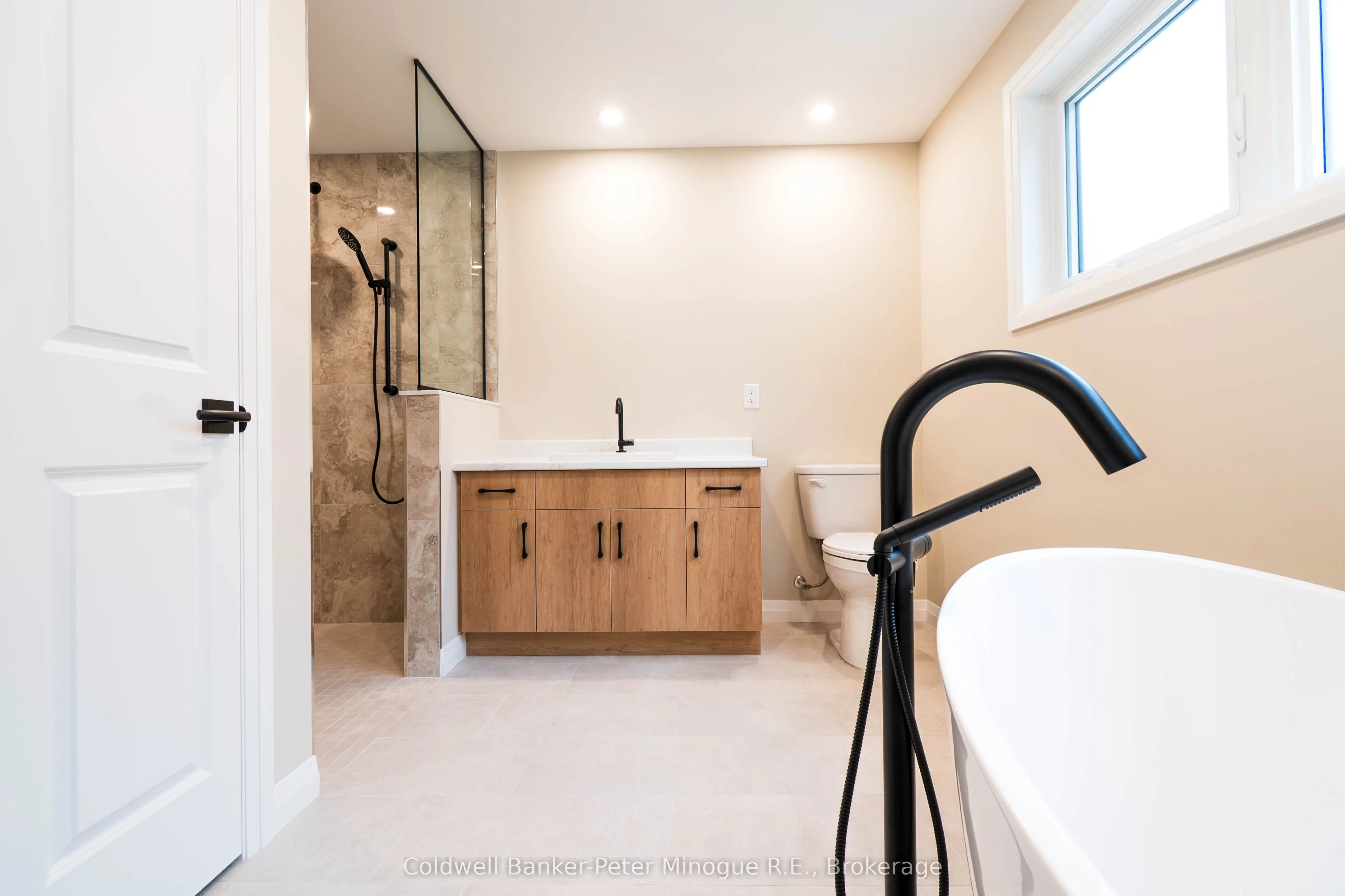 26 Masson Lane W