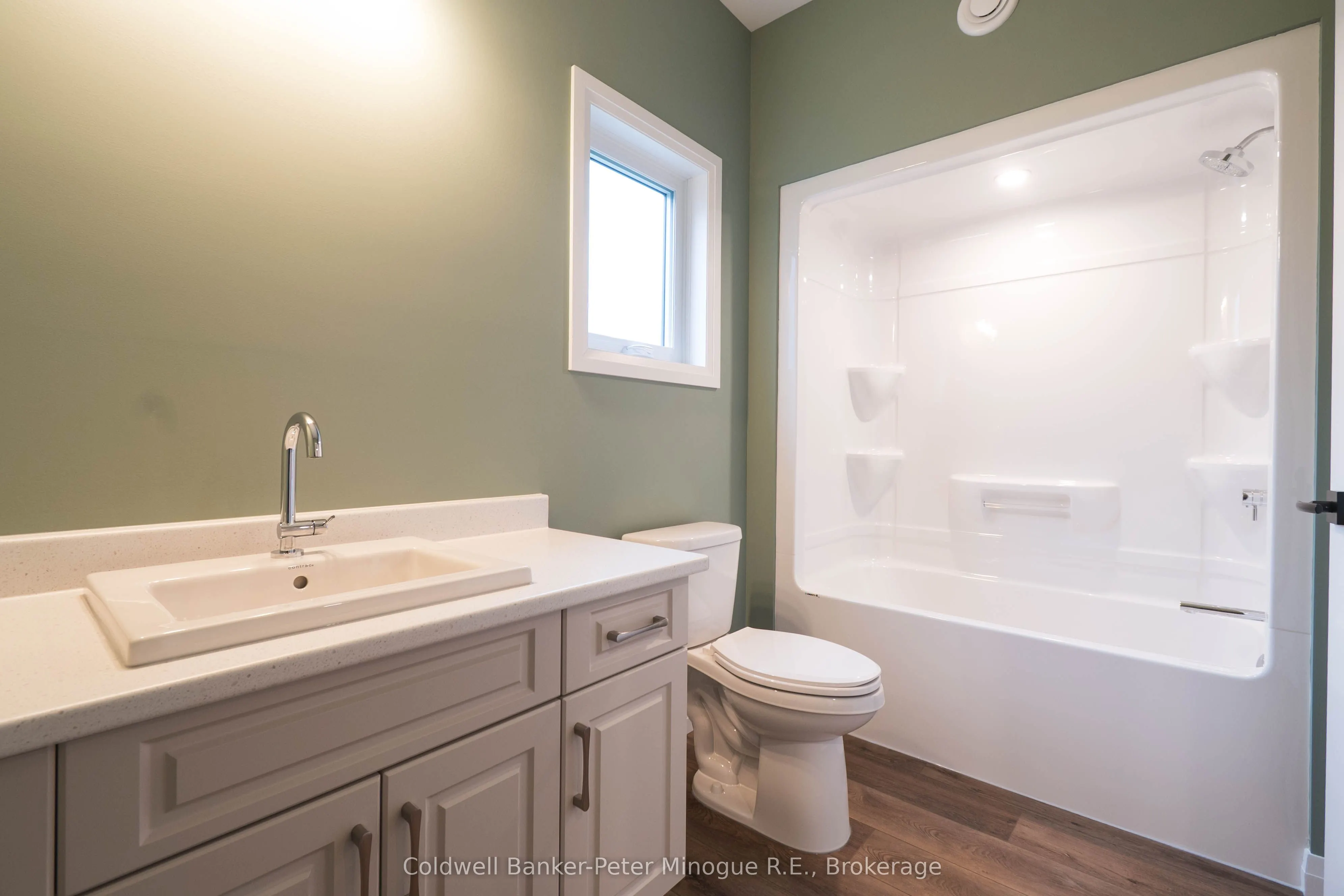 26 Masson Lane W