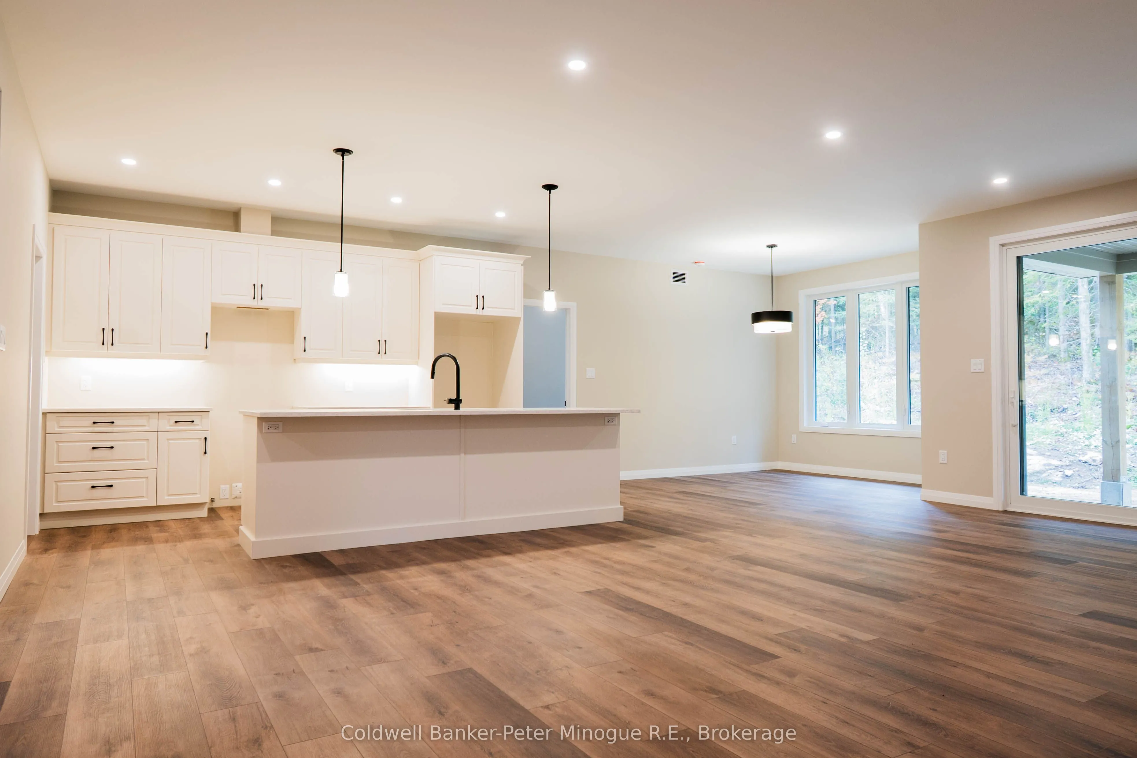 26 Masson Lane W