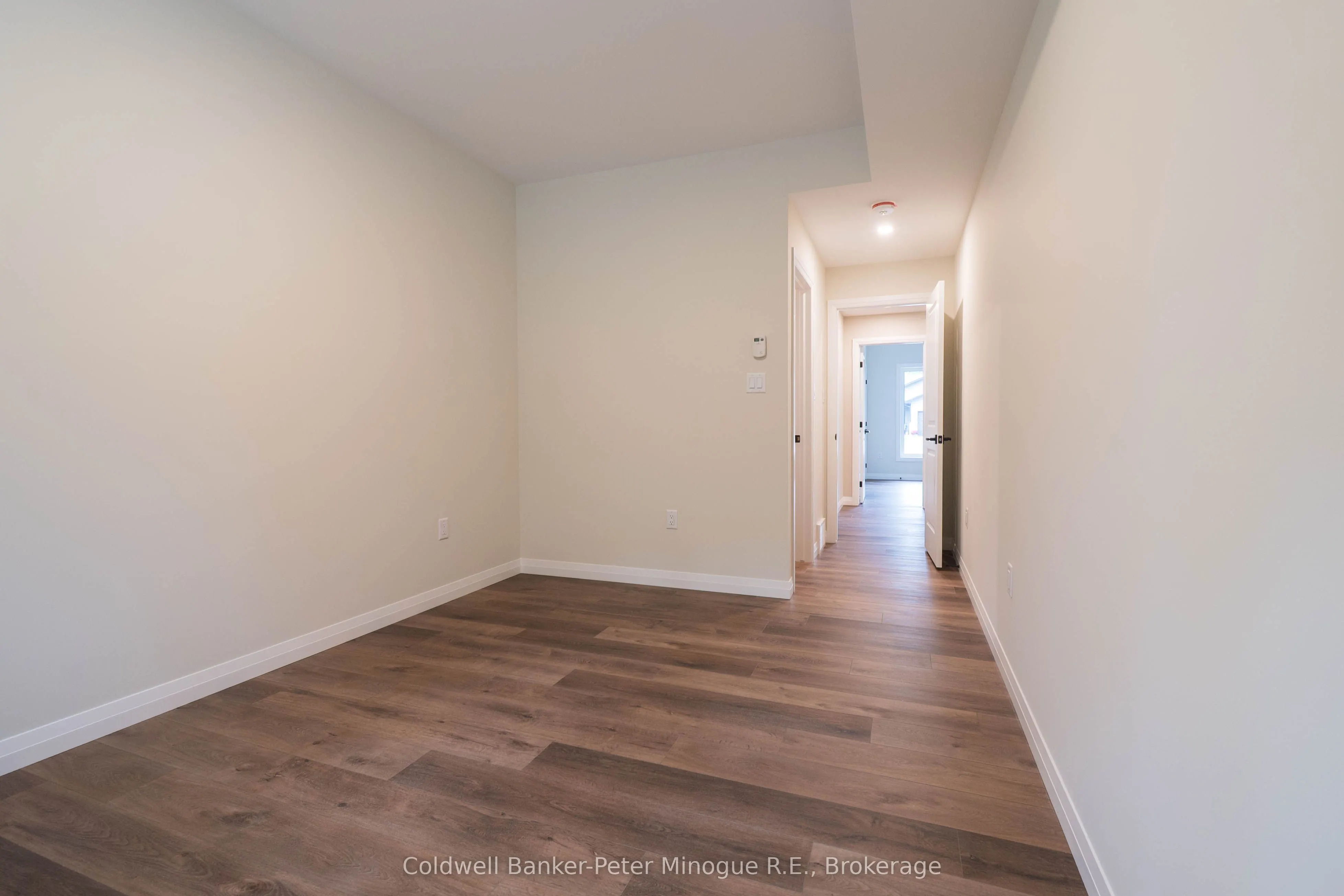 26 Masson Lane W