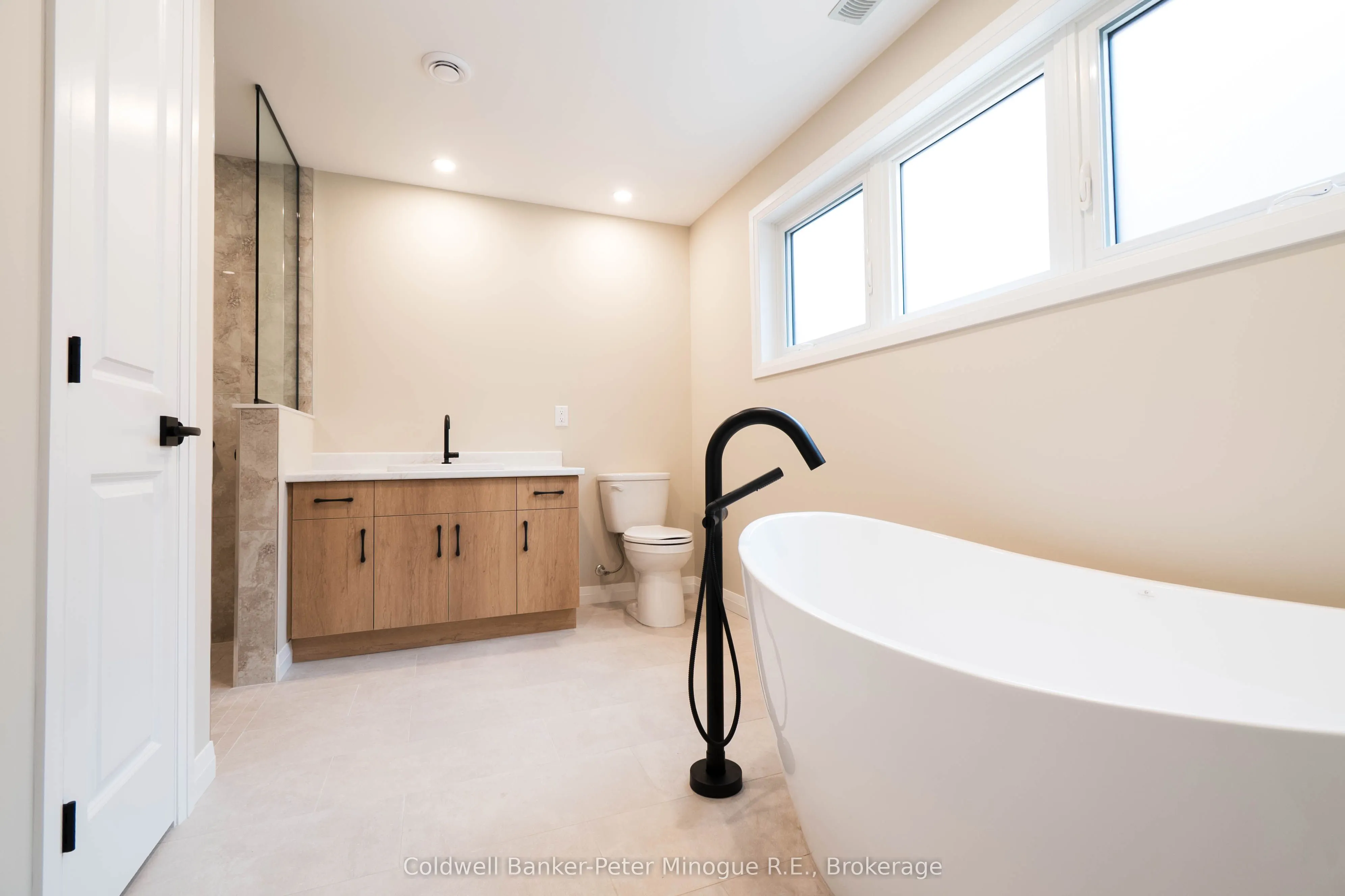 26 Masson Lane W