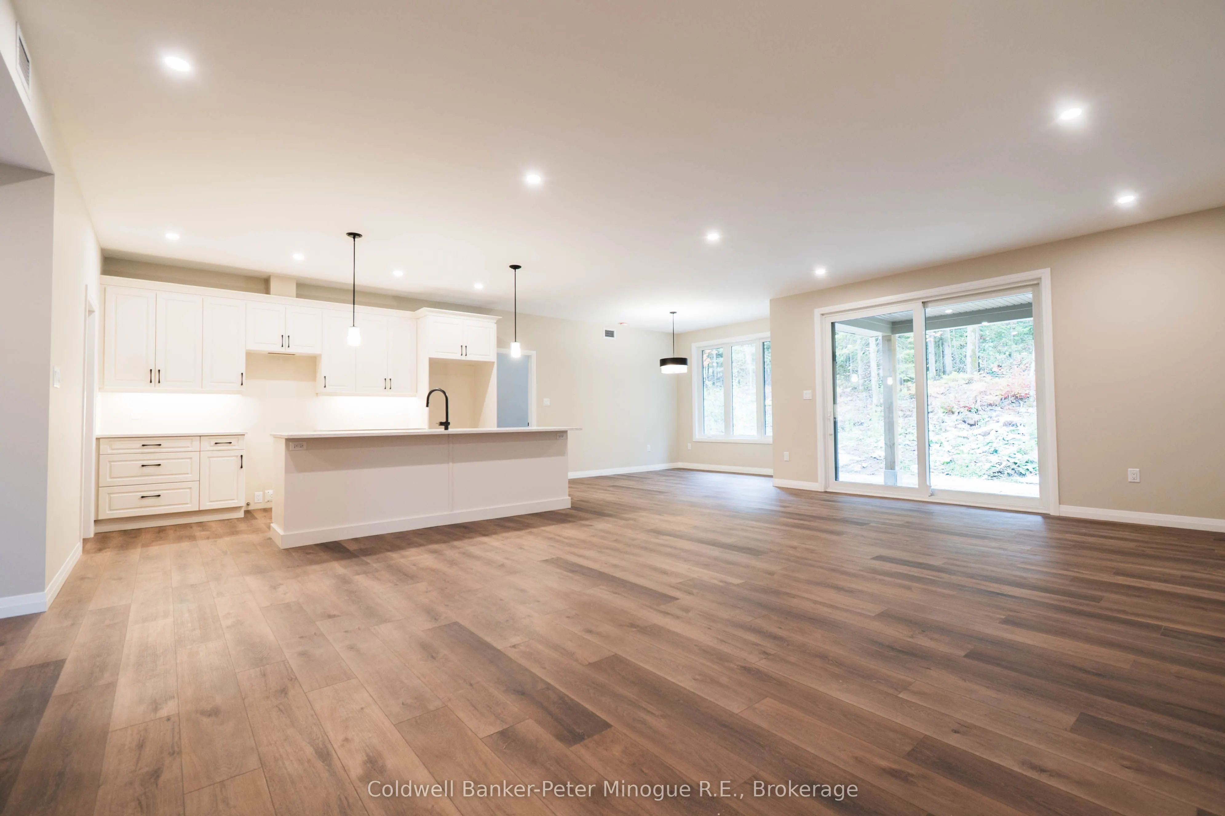 26 Masson Lane W
