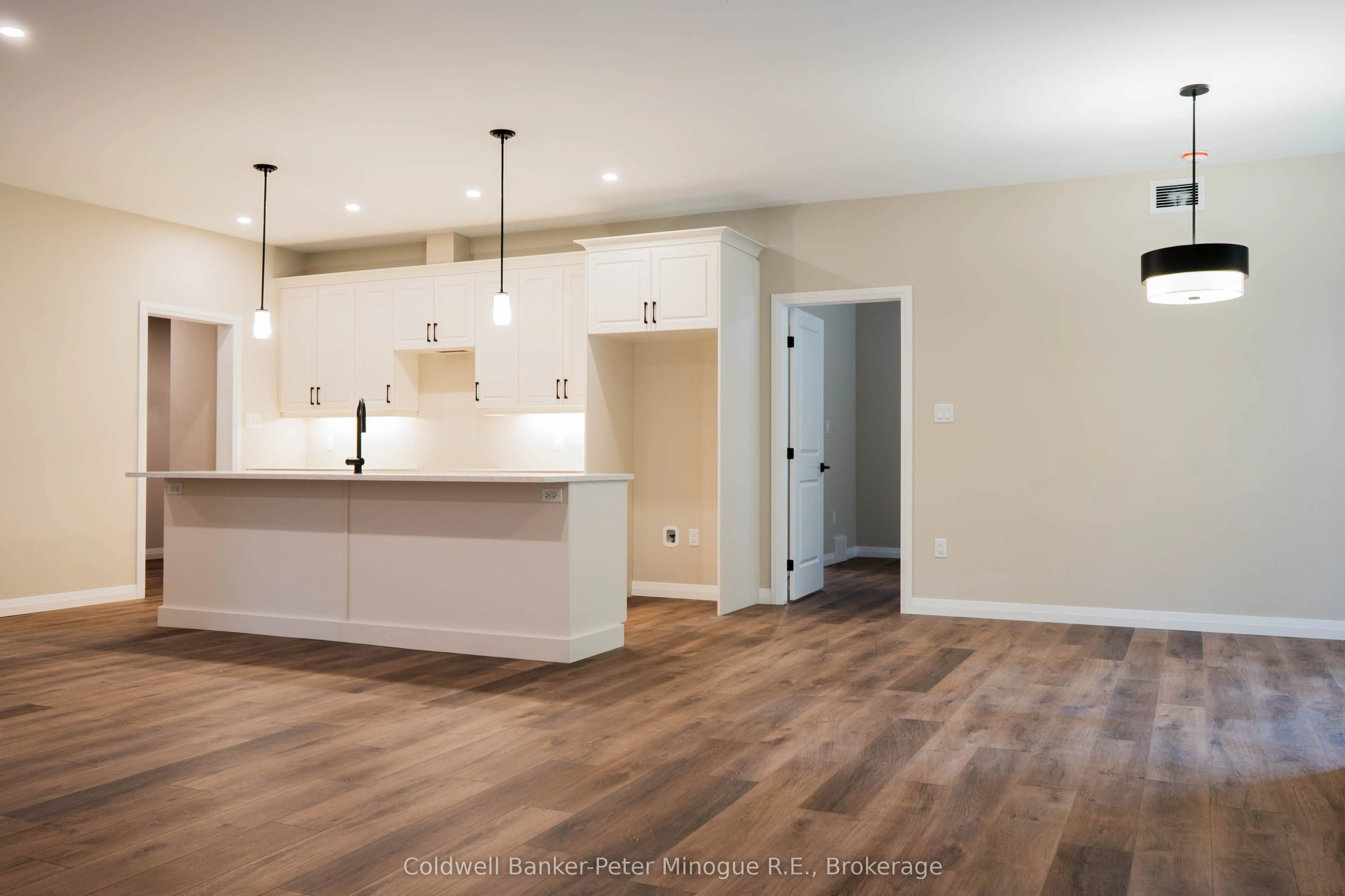 26 Masson Lane W