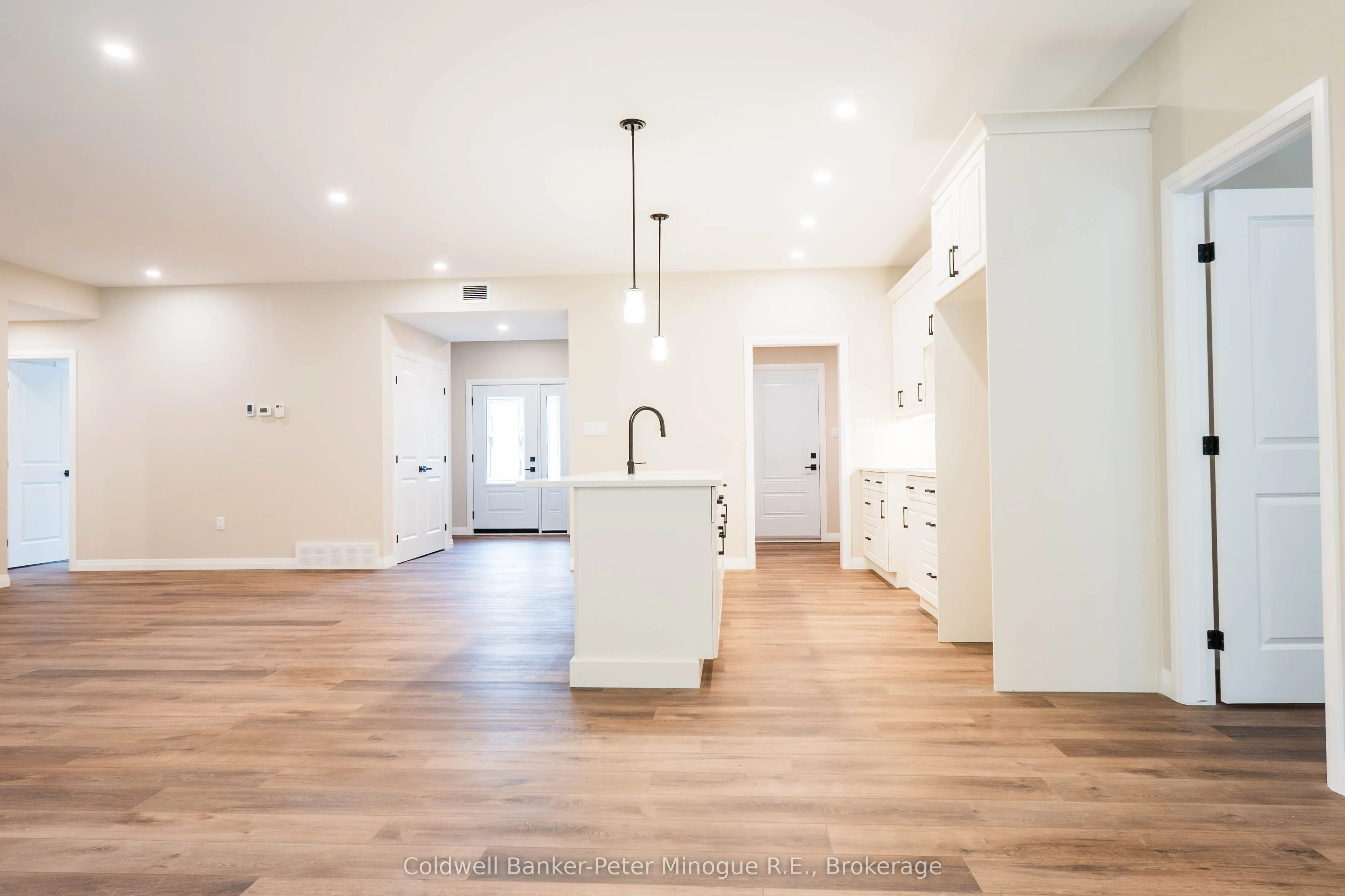 26 Masson Lane W