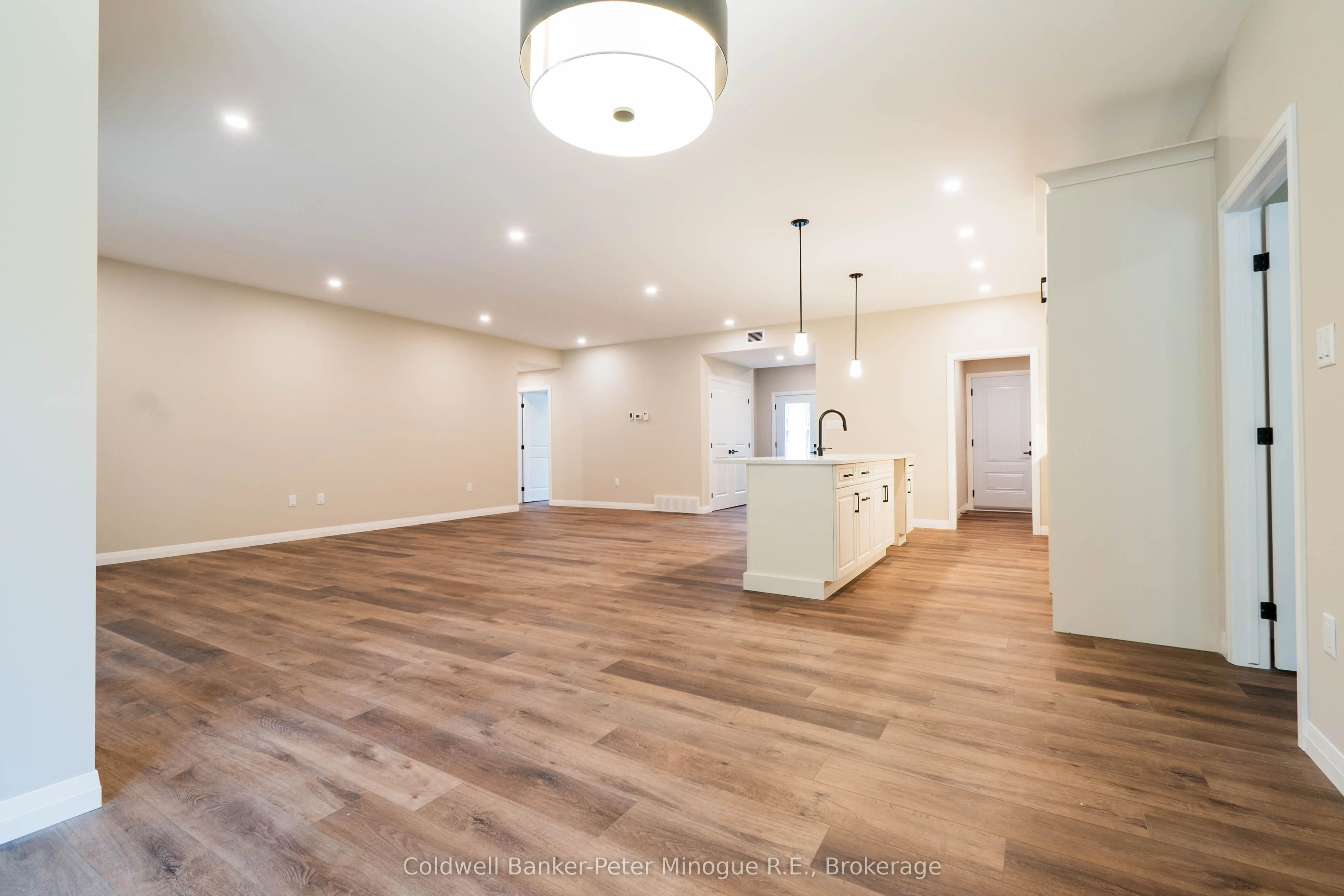 26 Masson Lane W
