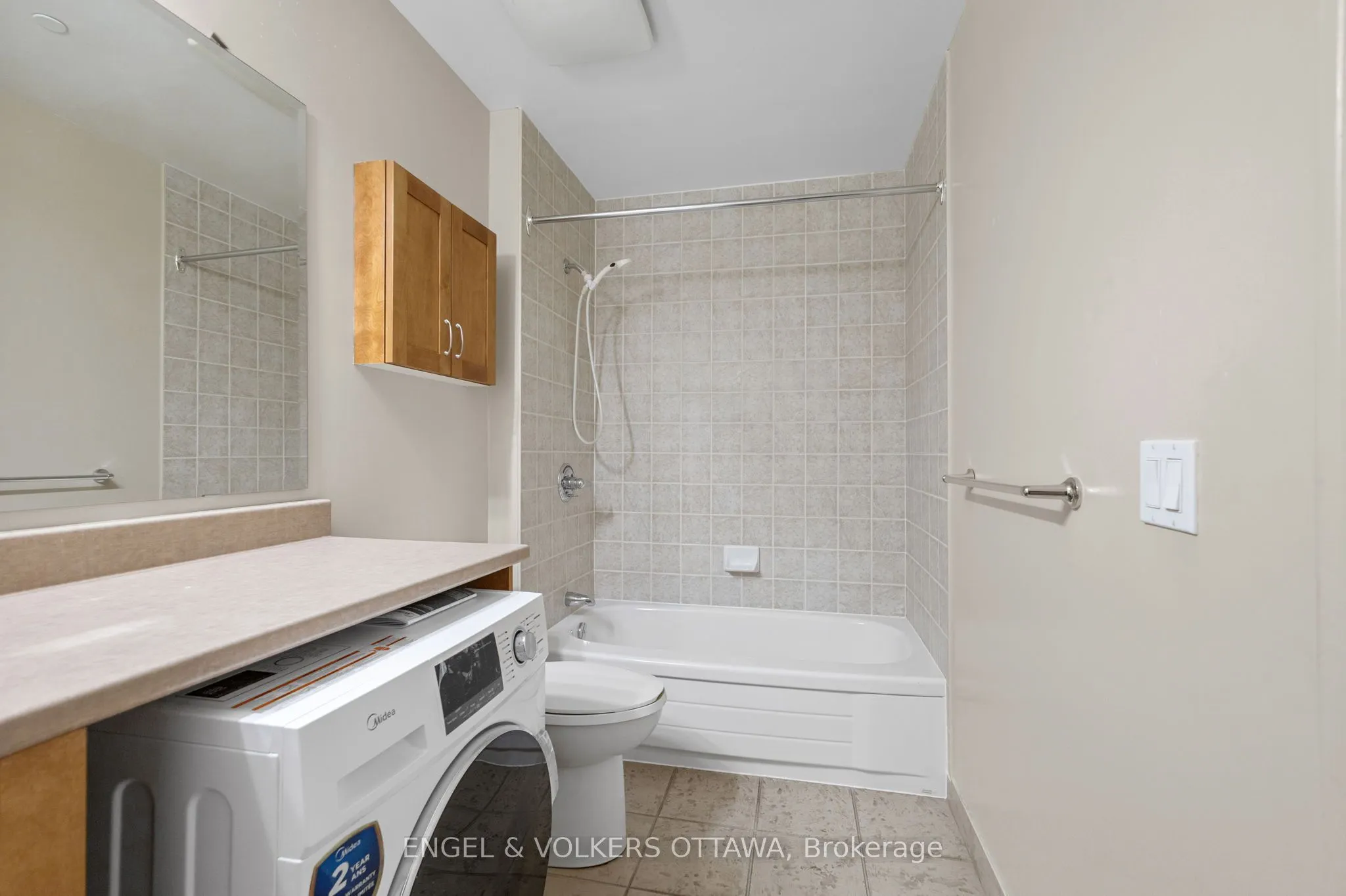 100 Isabella Street, #611