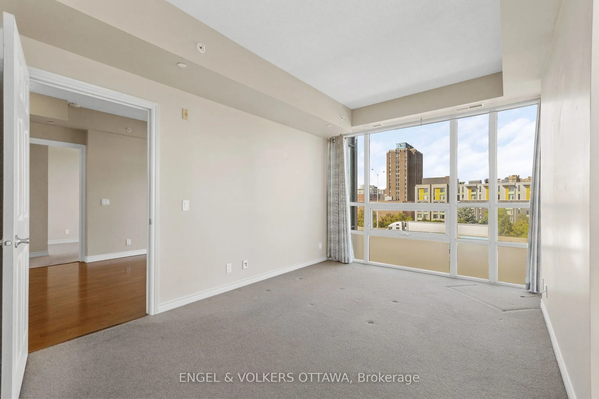100 Isabella Street, #611