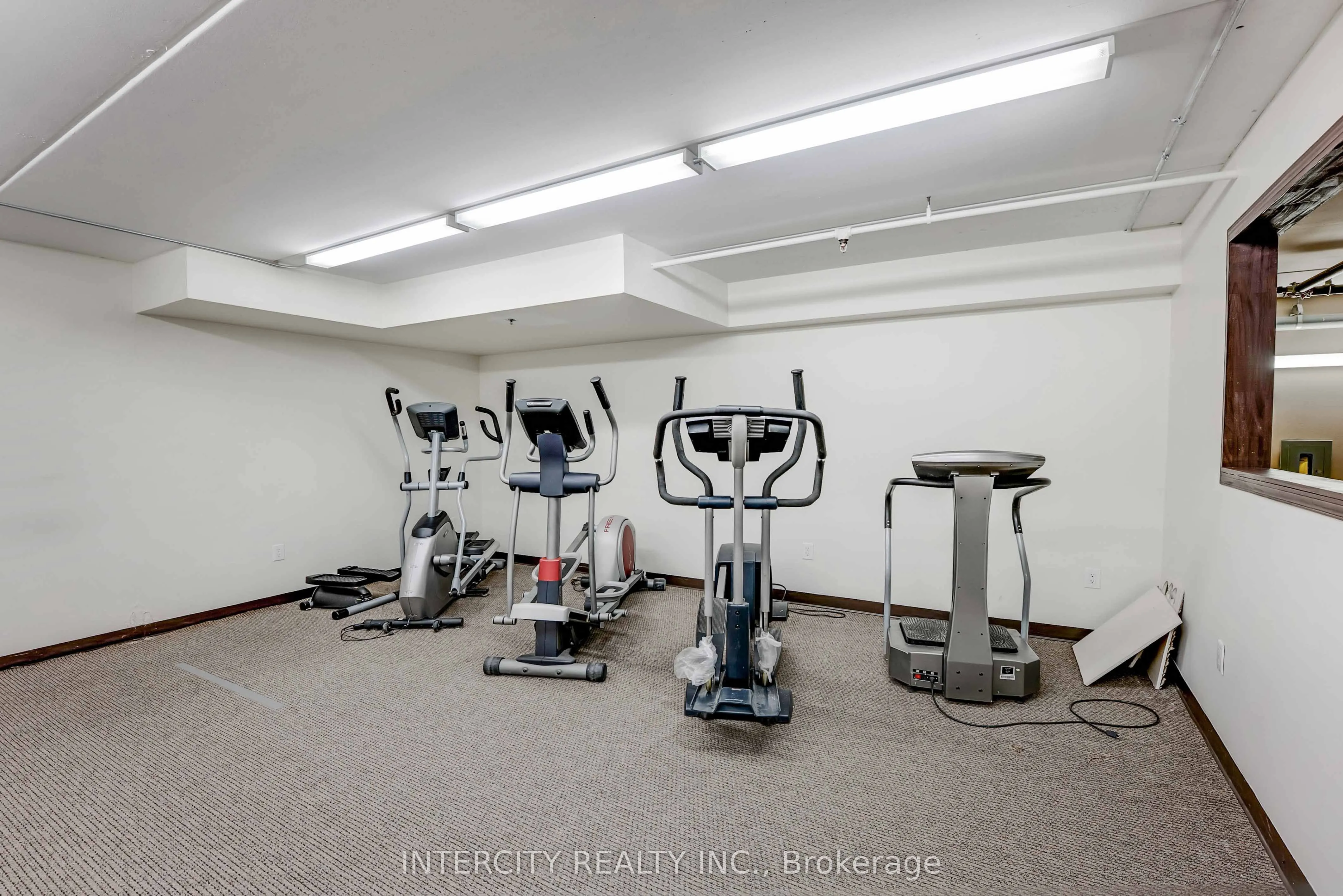 6928 Ailanthus Avenue E, #306