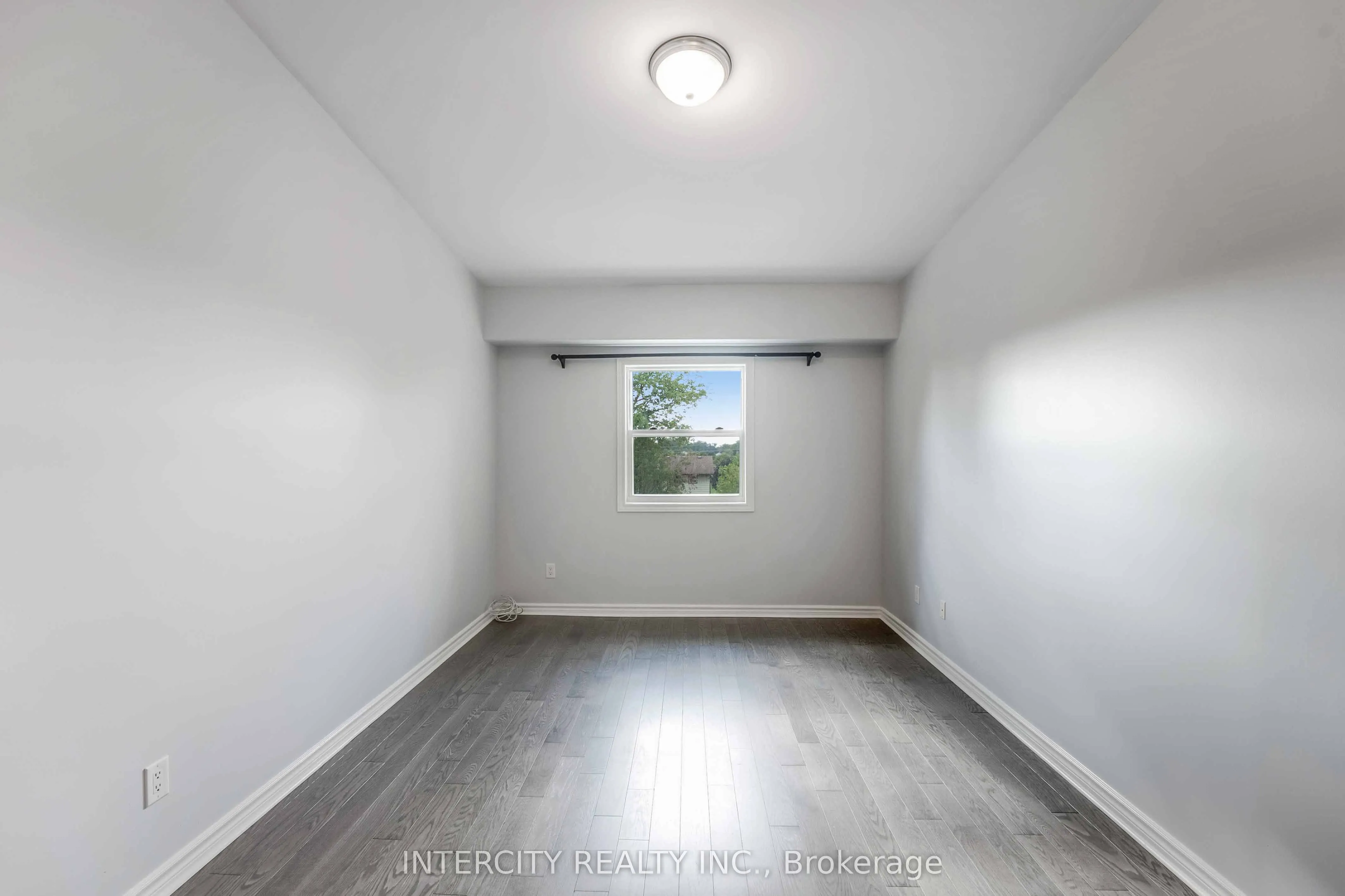 6928 Ailanthus Avenue E, #306