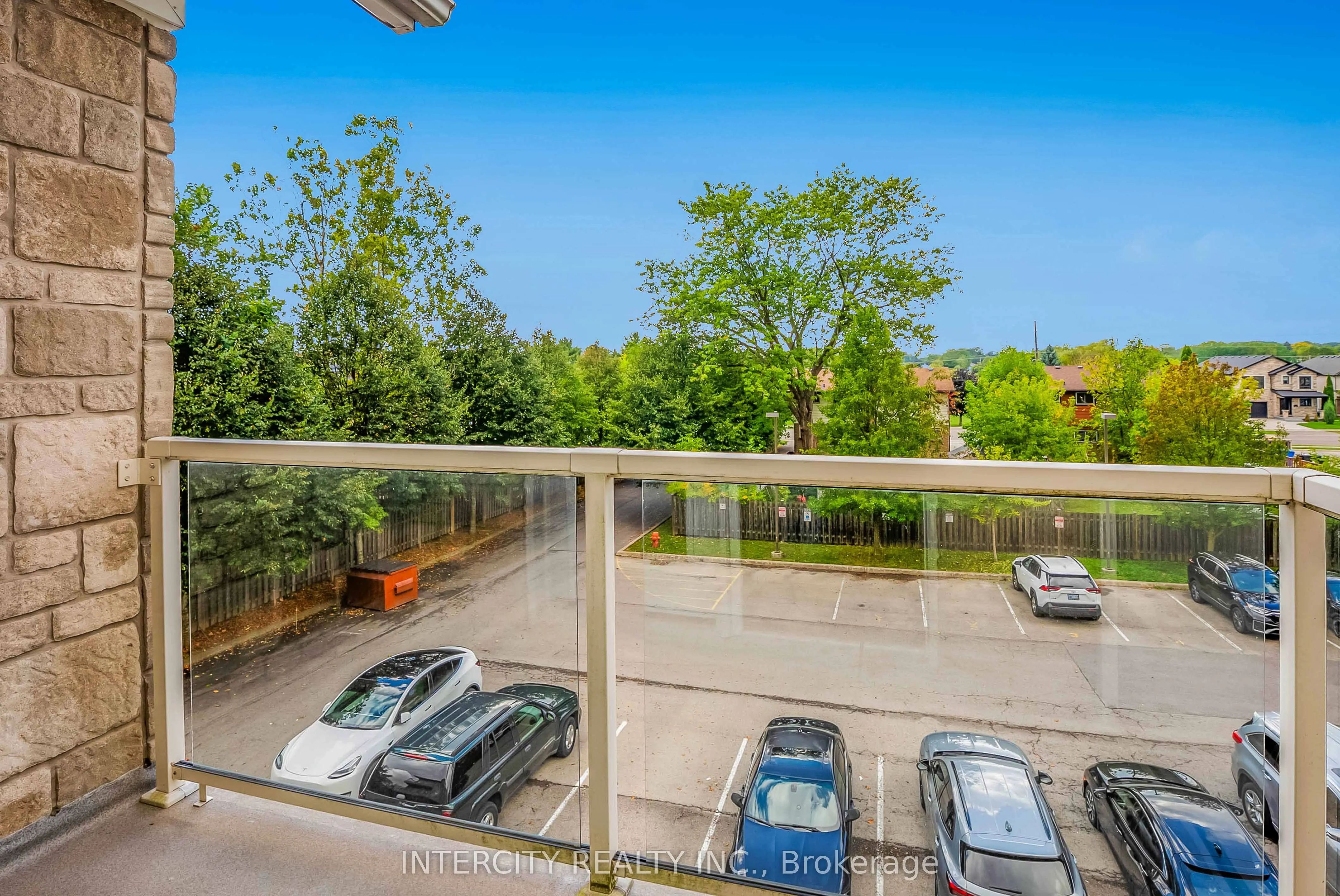 6928 Ailanthus Avenue E, #306