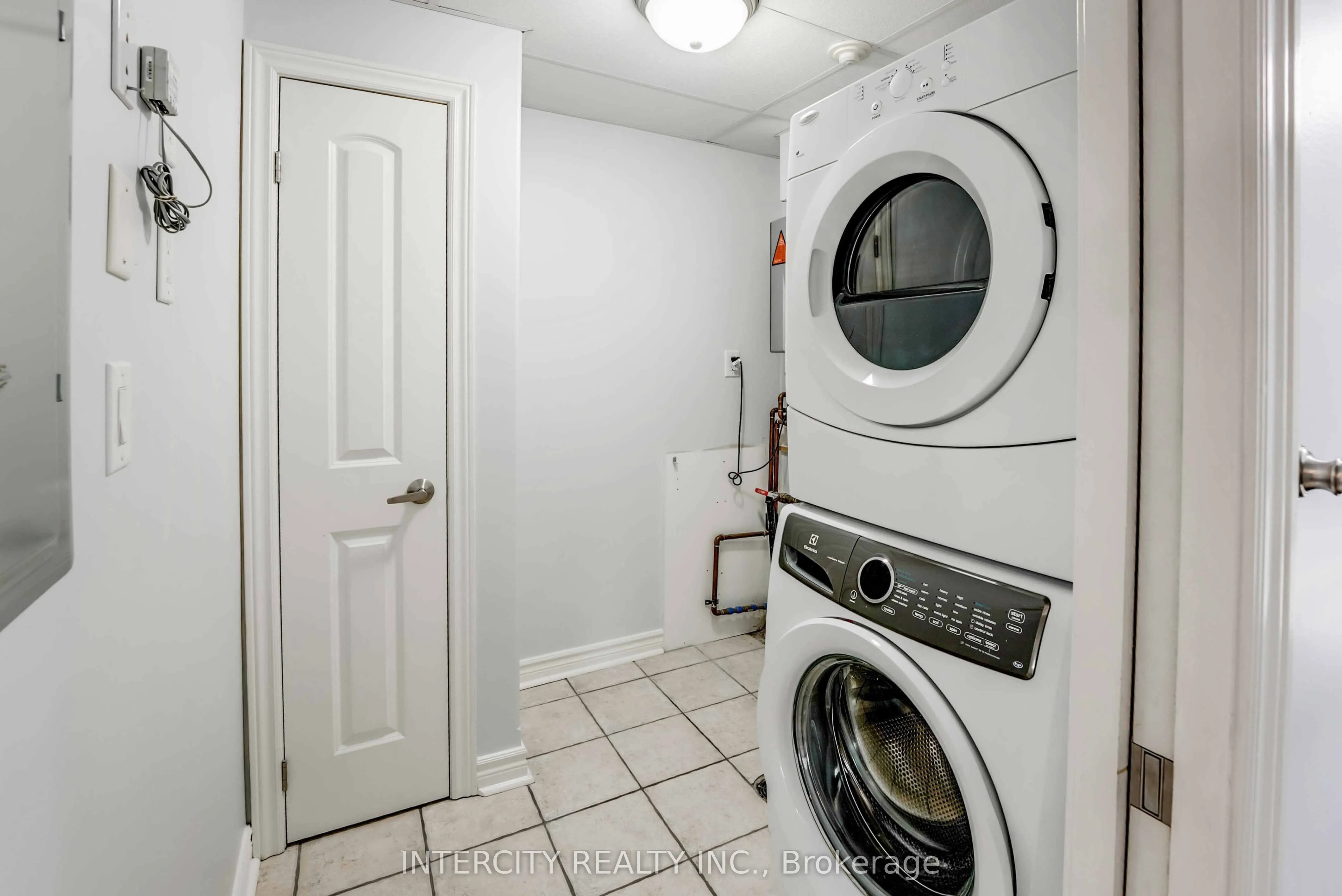 6928 Ailanthus Avenue E, #306