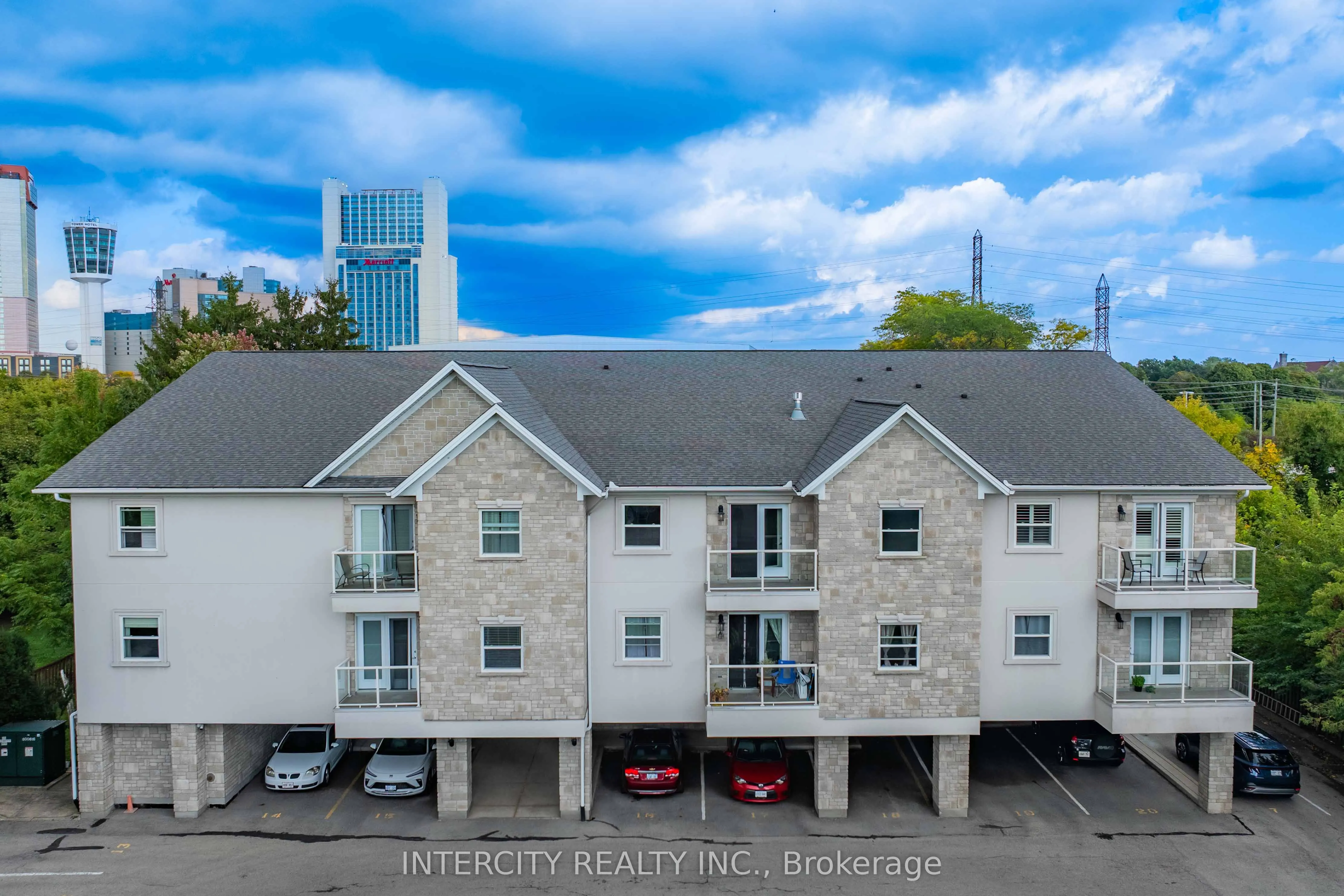 6928 Ailanthus Avenue E, #306