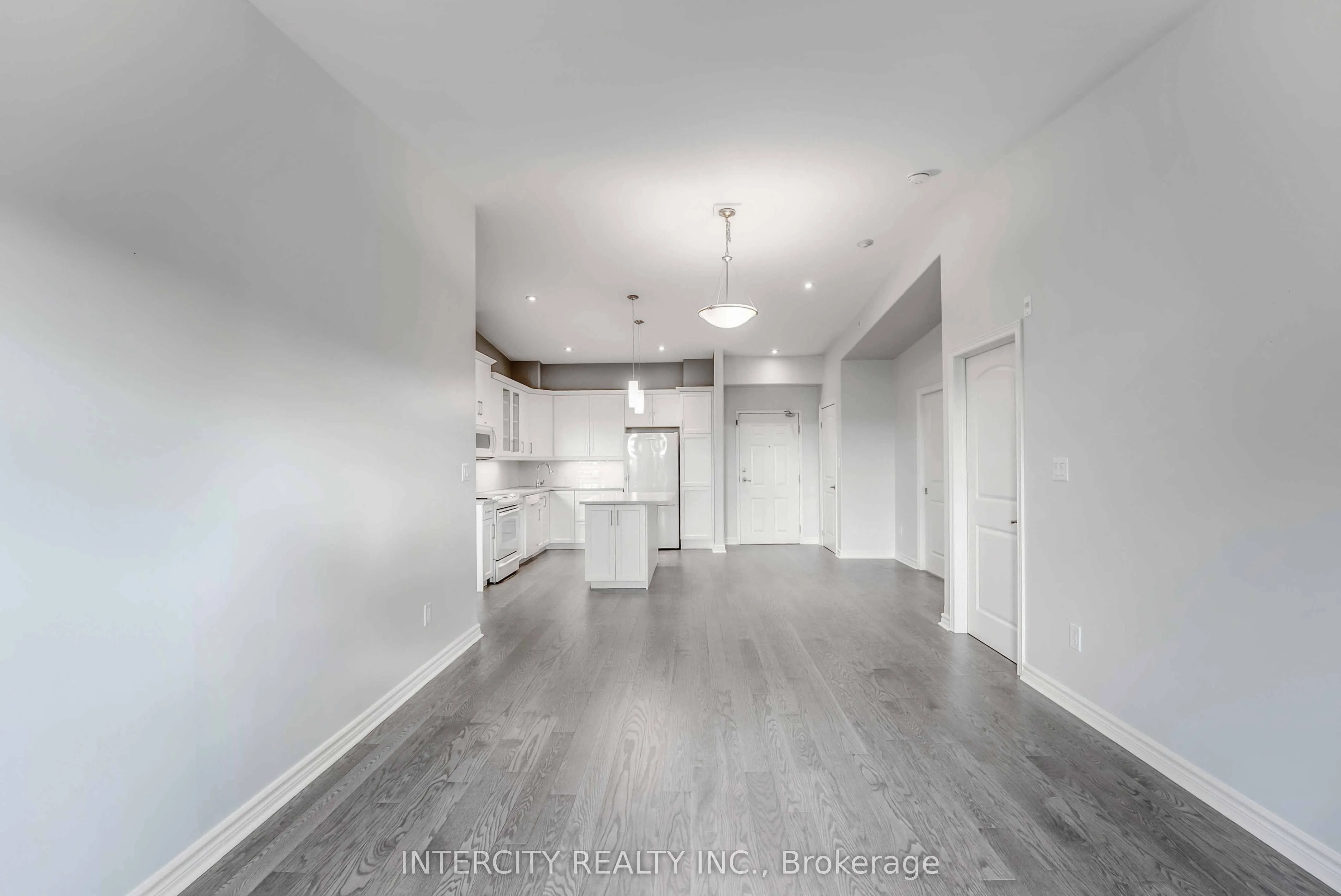 6928 Ailanthus Avenue E, #306