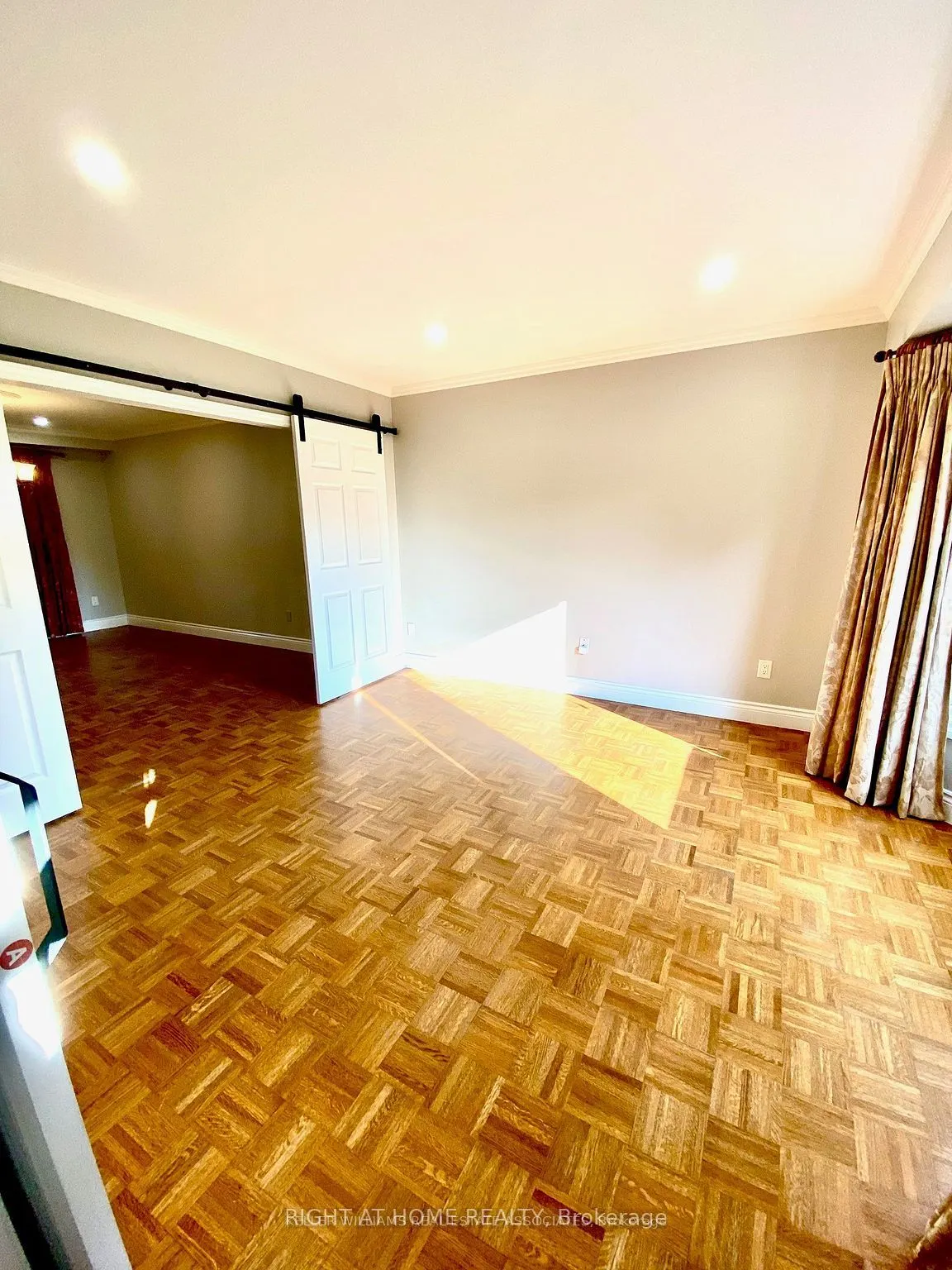112 Downey Road, #UPPER