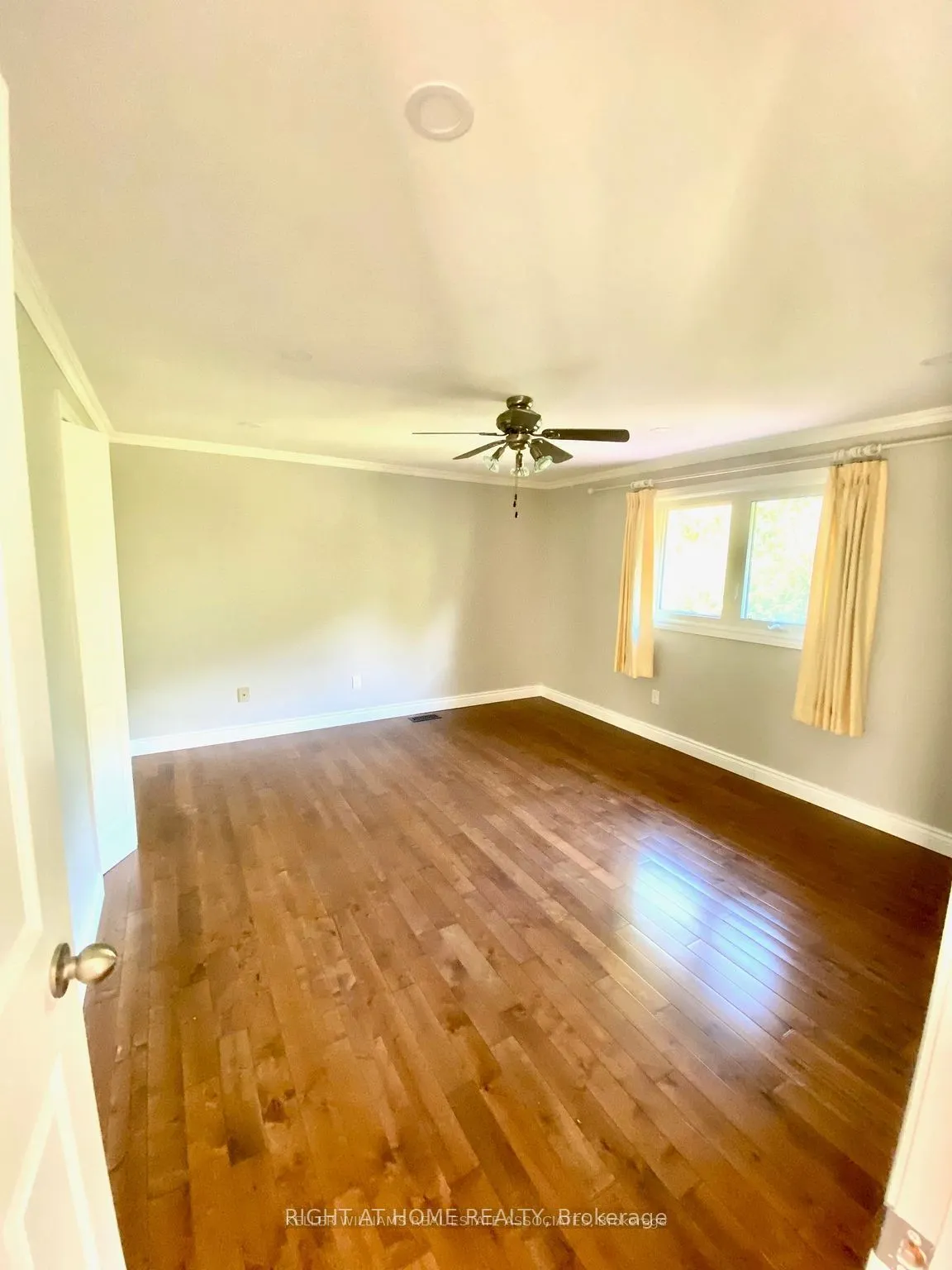 112 Downey Road, #UPPER