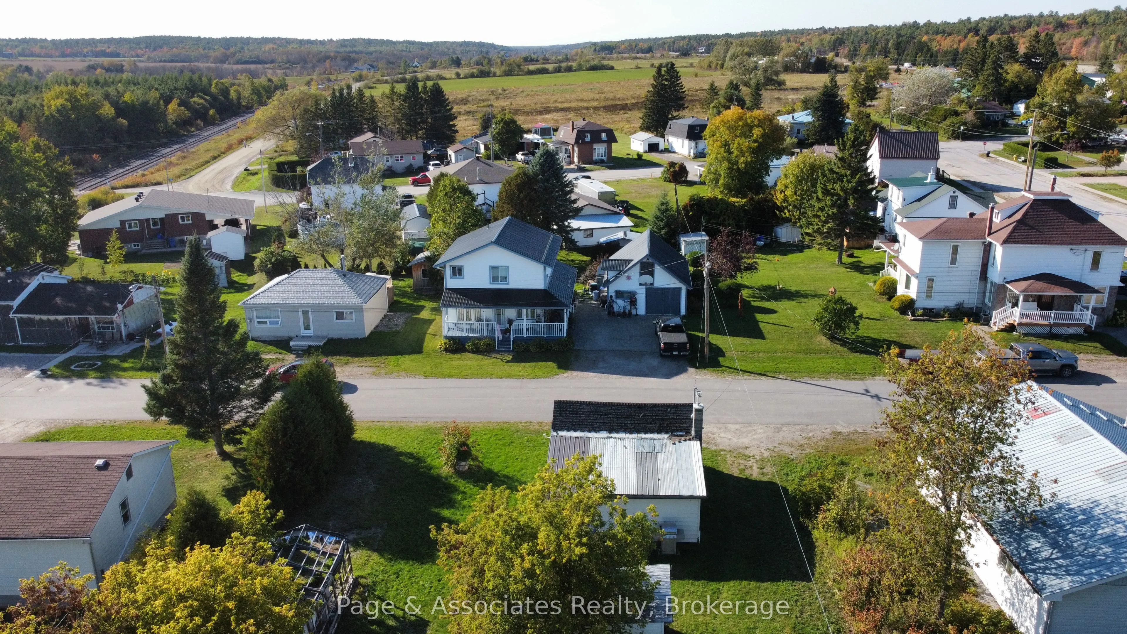 6 Aurele Street S