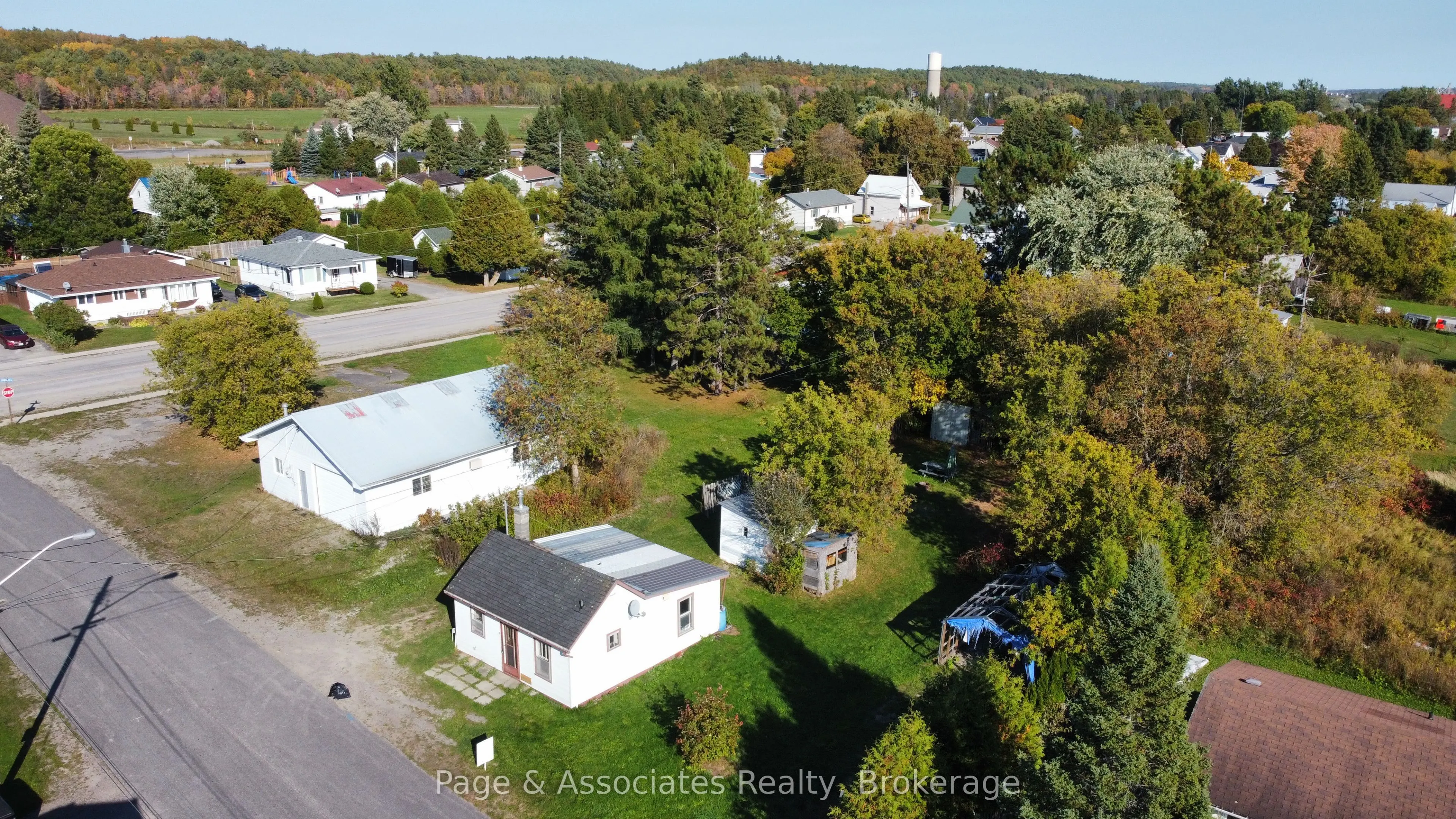 6 Aurele Street S