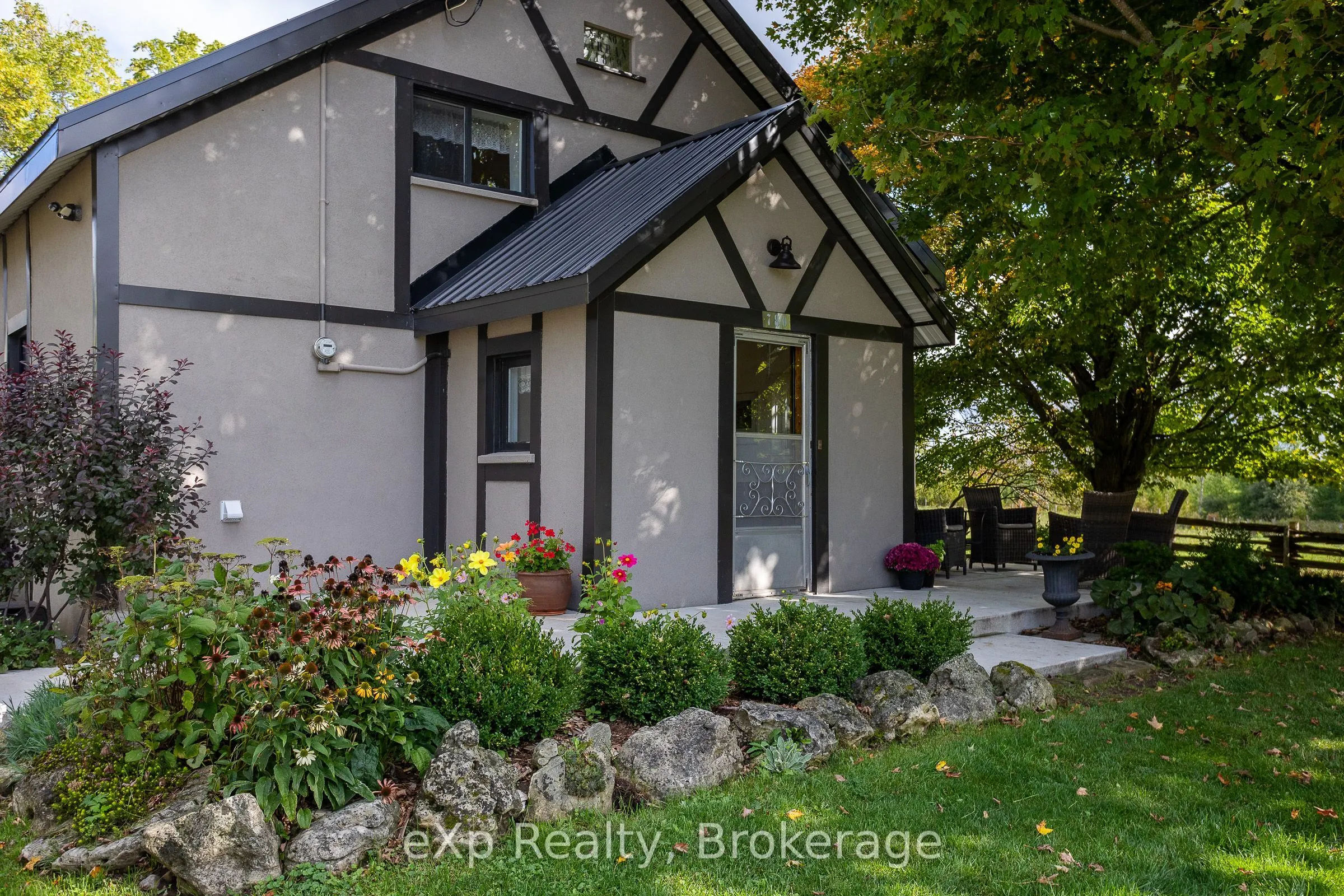 780 Concession 2