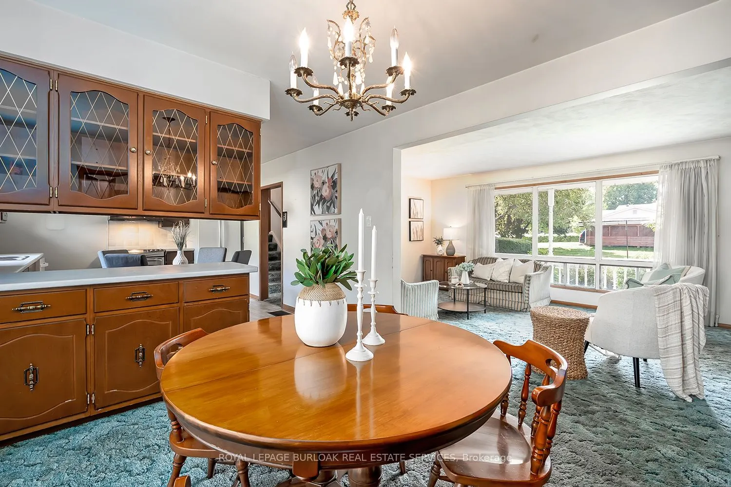 3 White Oaks Avenue