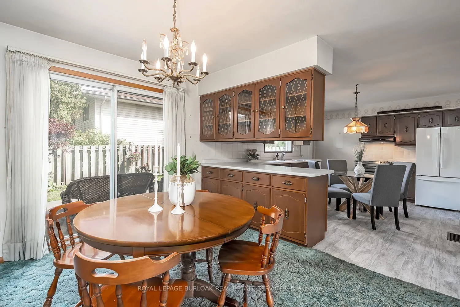 3 White Oaks Avenue