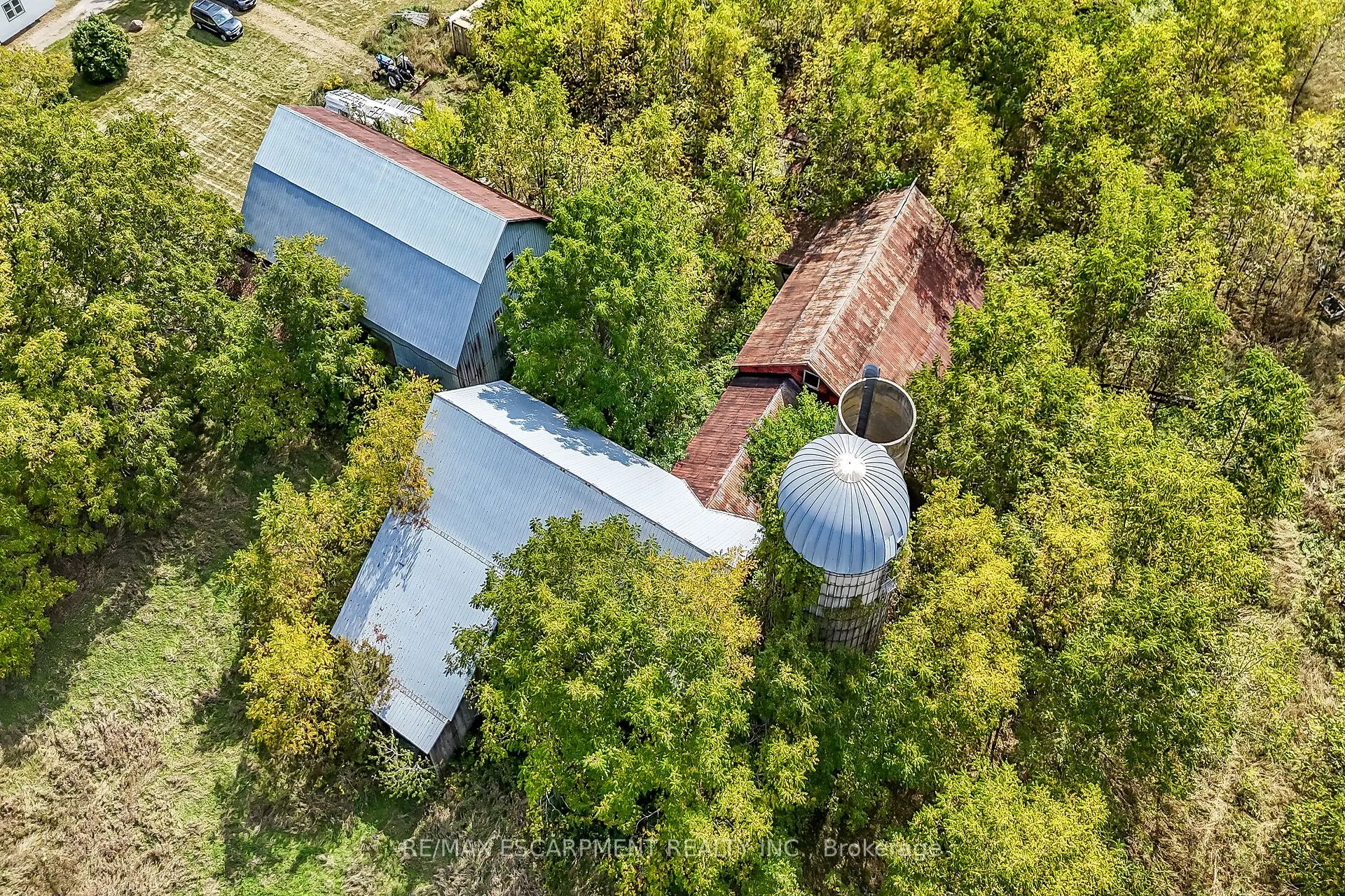 2429 County Line