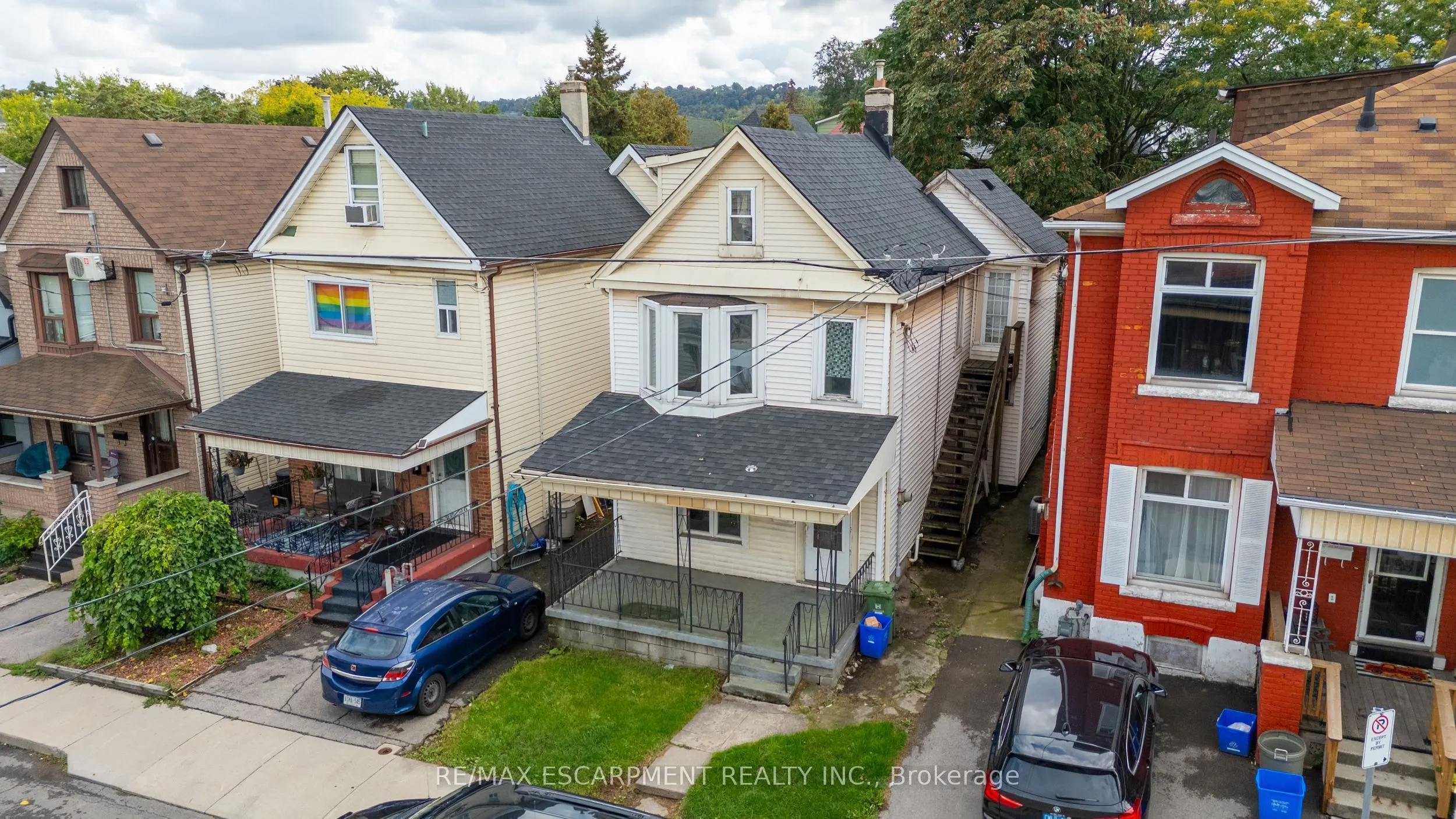 40 Rosemont Avenue