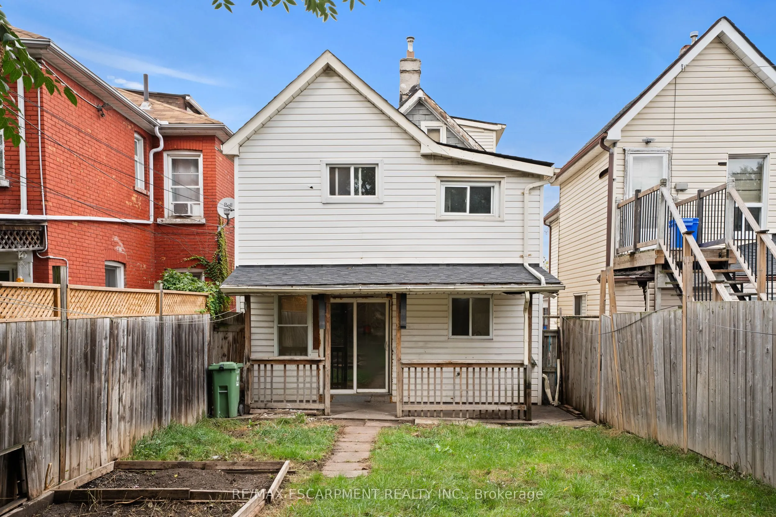 40 Rosemont Avenue