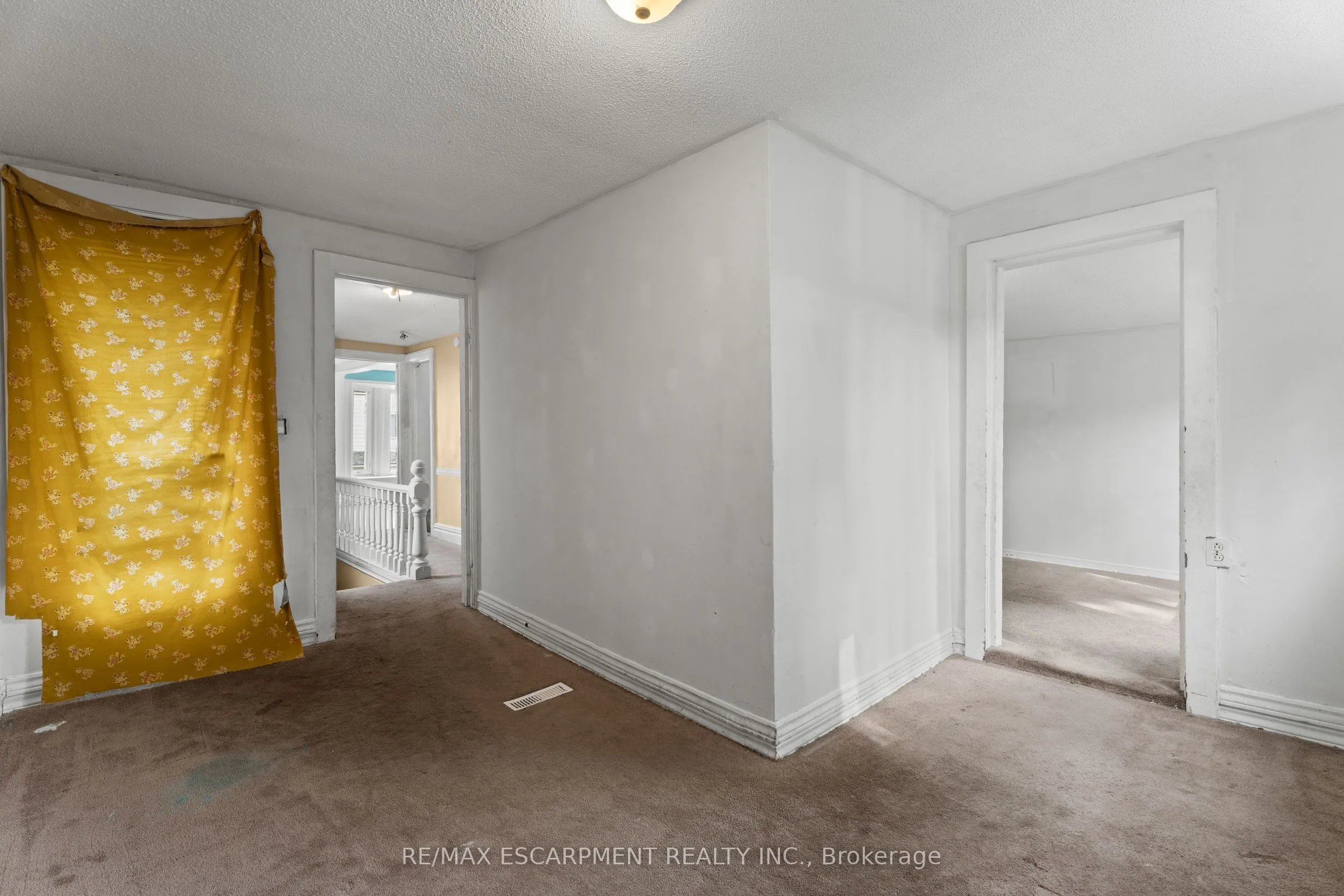 40 Rosemont Avenue