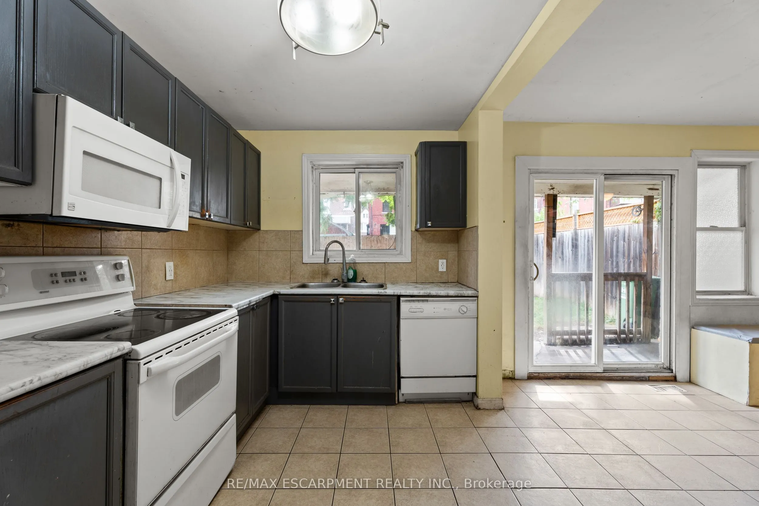 40 Rosemont Avenue