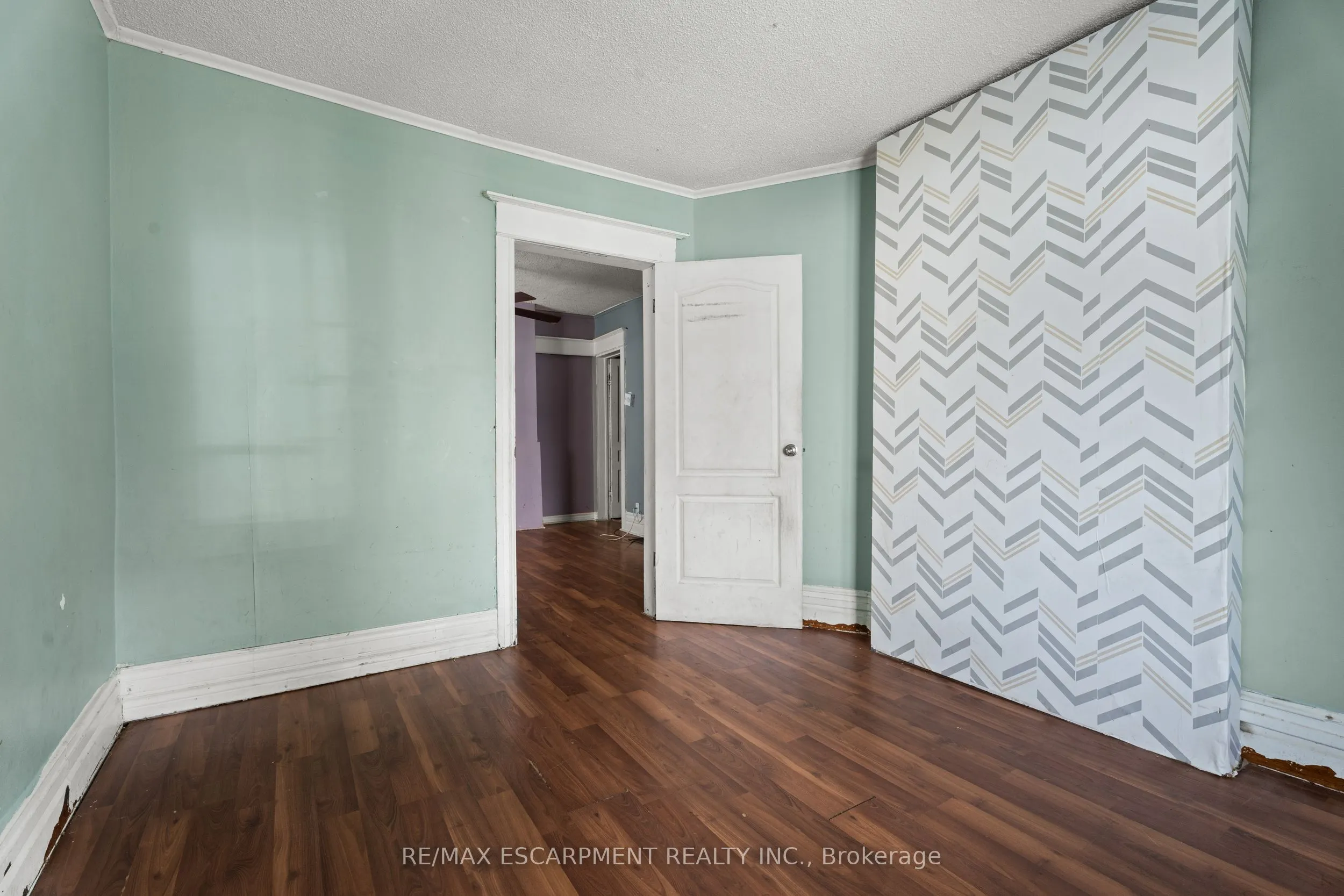 40 Rosemont Avenue