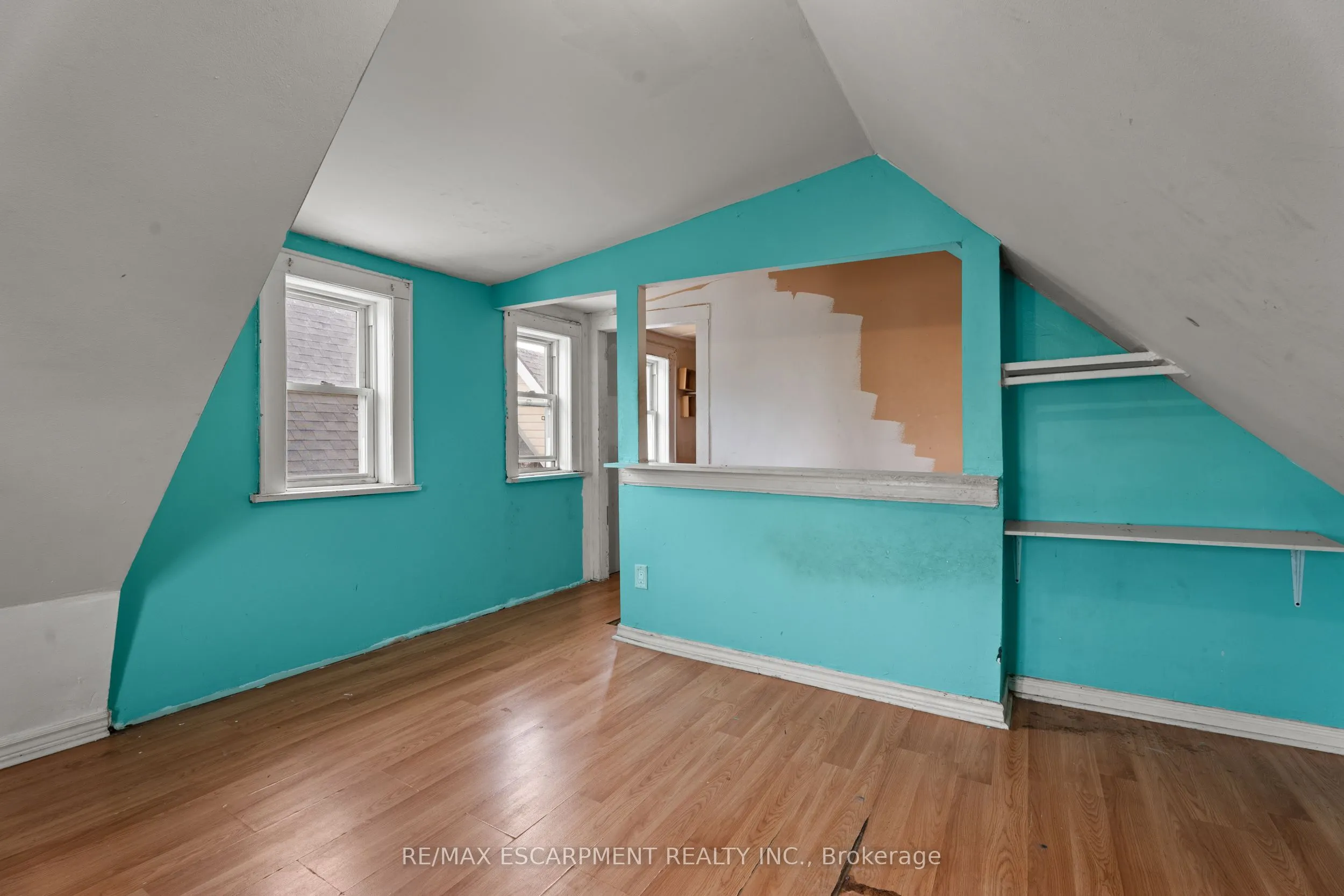 40 Rosemont Avenue