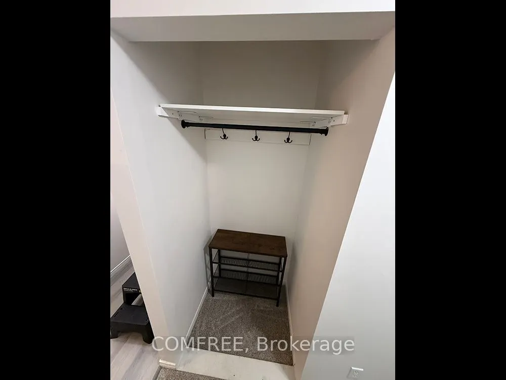 60 Hiawatha Road, #28