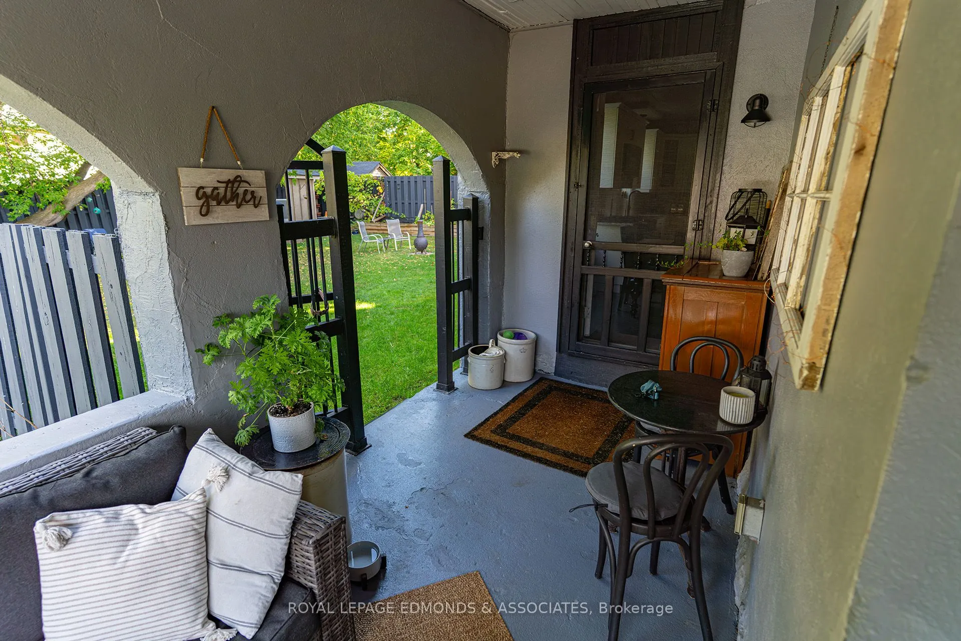 561 Mackay Street