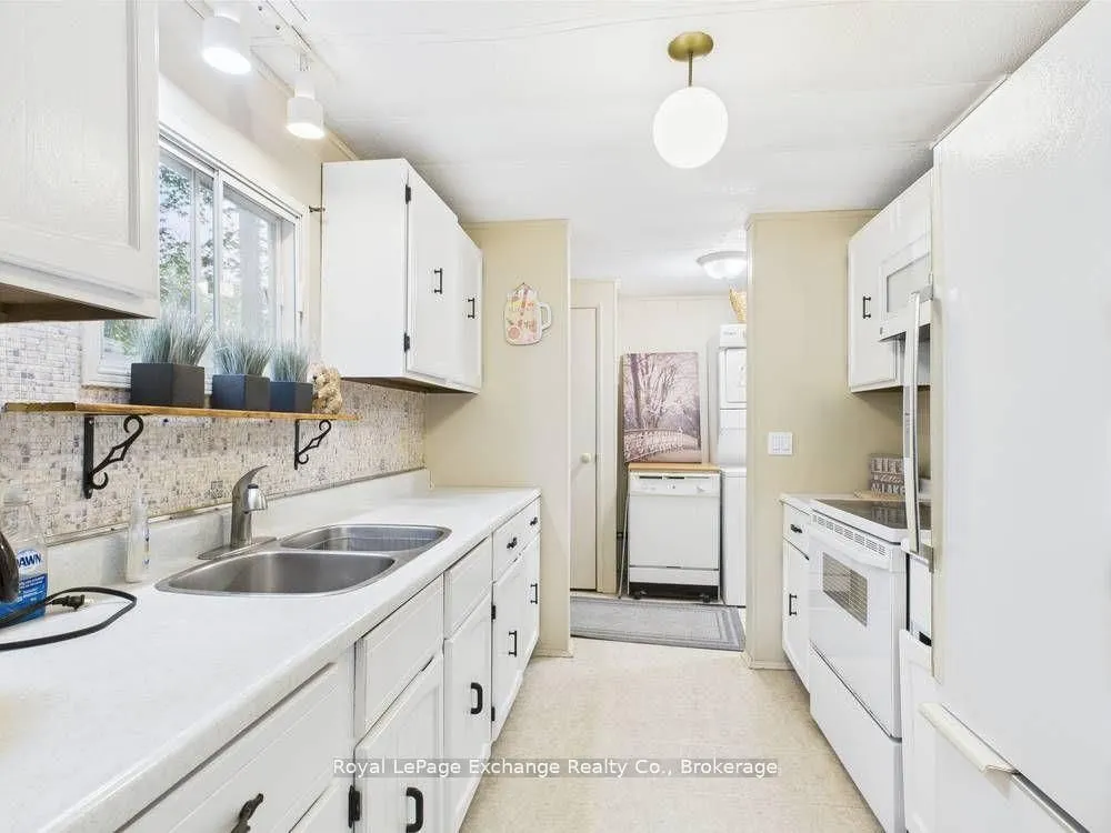 112 HURON Road
