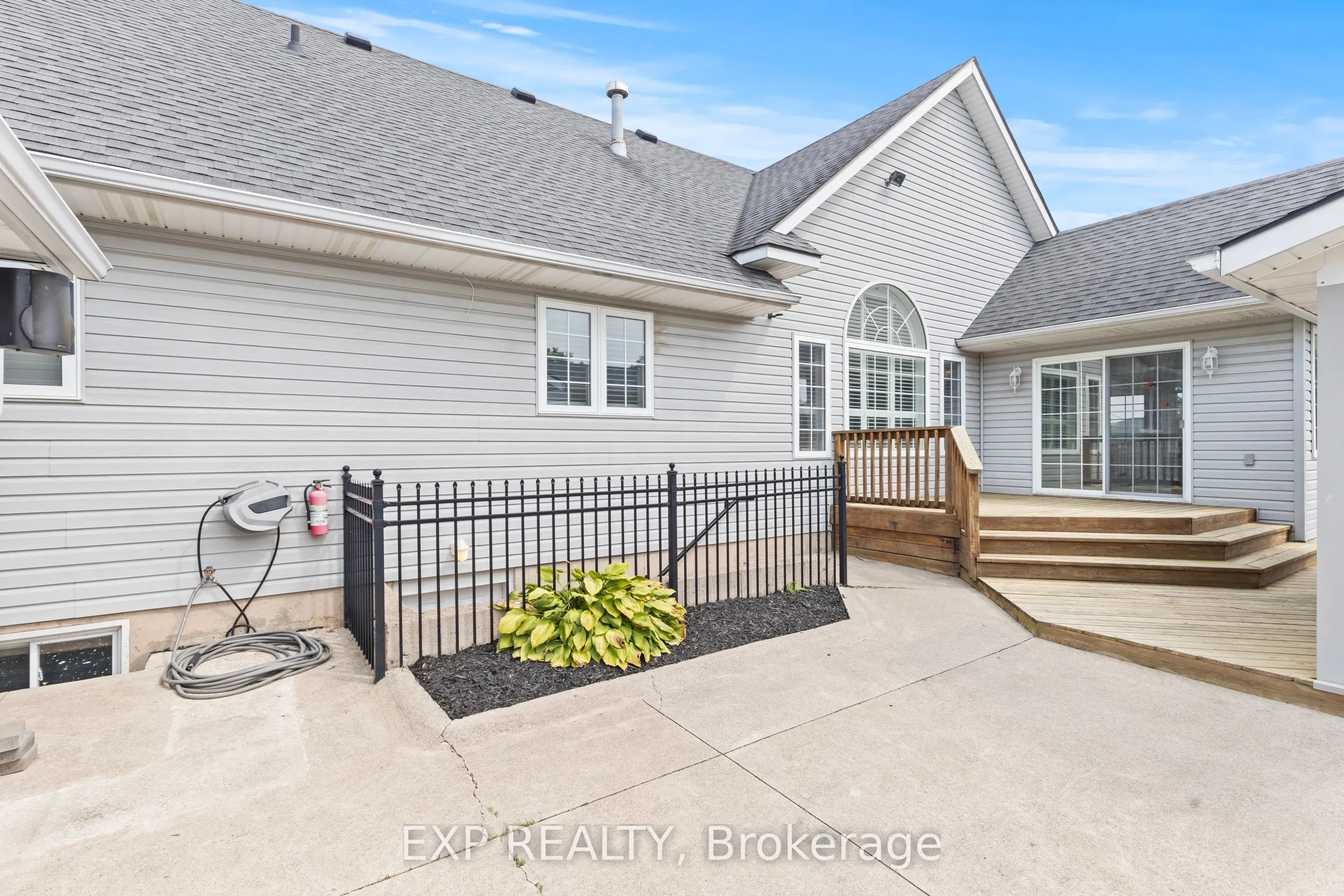 353 South Pelham Road
